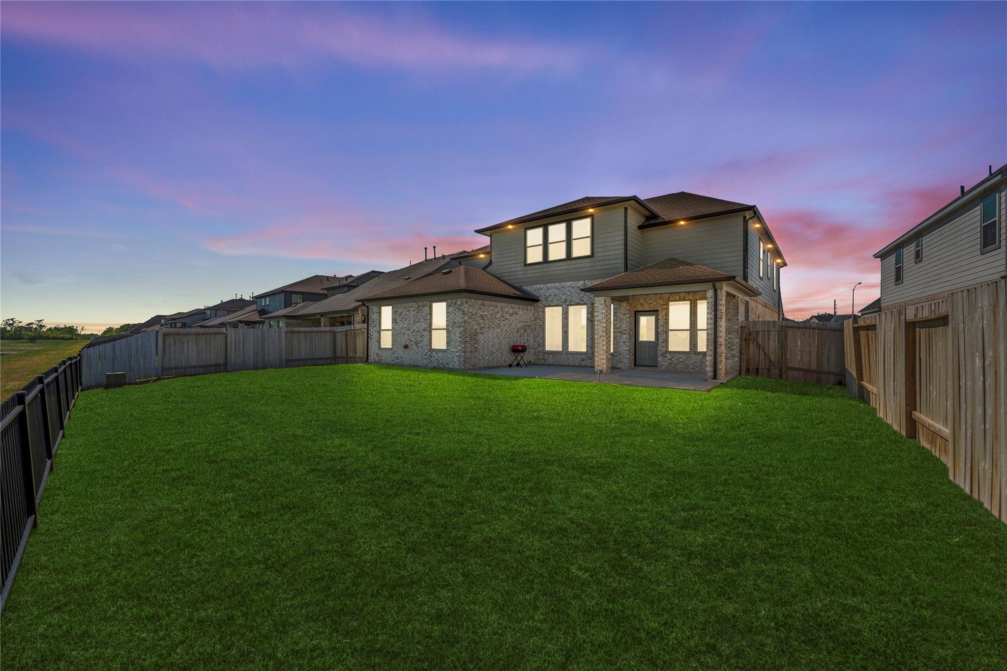 3319 Learning Tree Lane