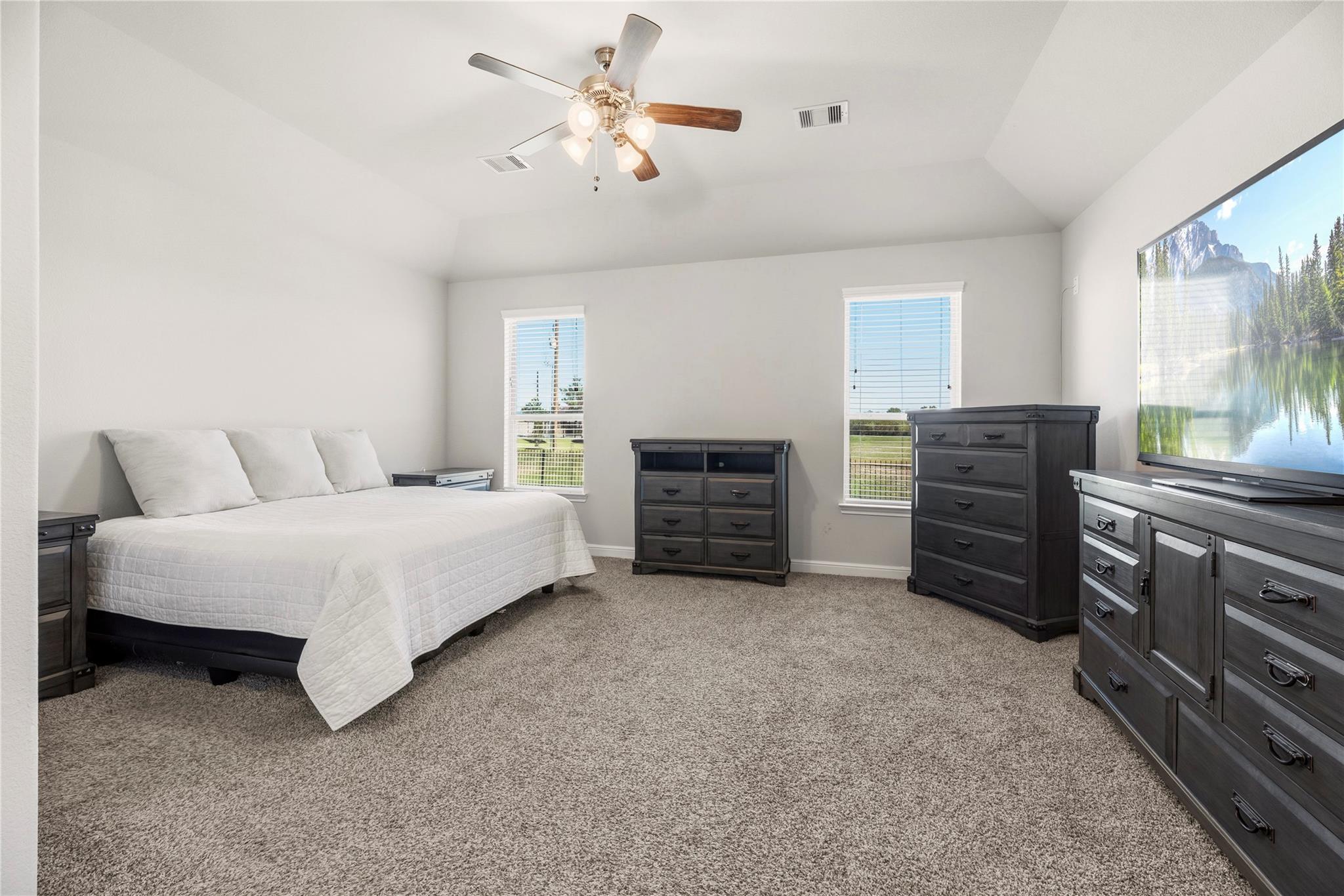 3319 Learning Tree Lane