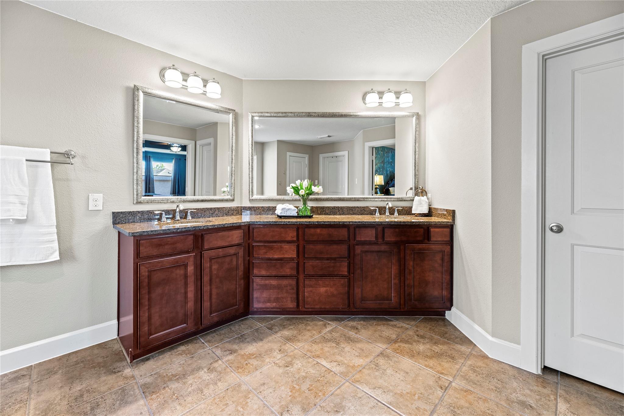 6026 Emberwood Falls Drive