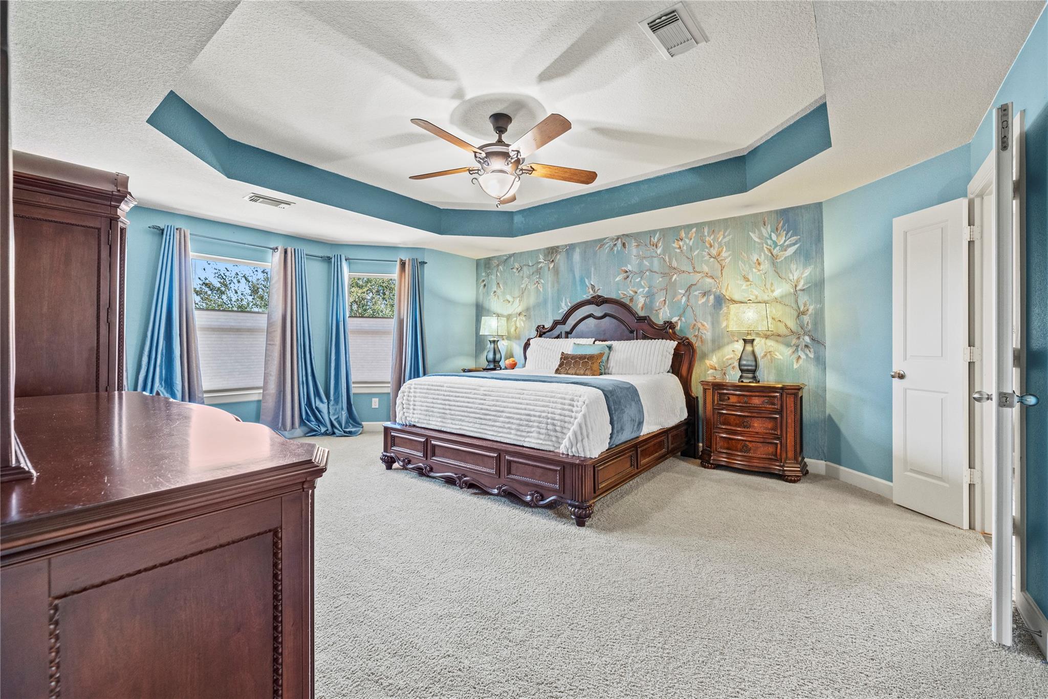 6026 Emberwood Falls Drive