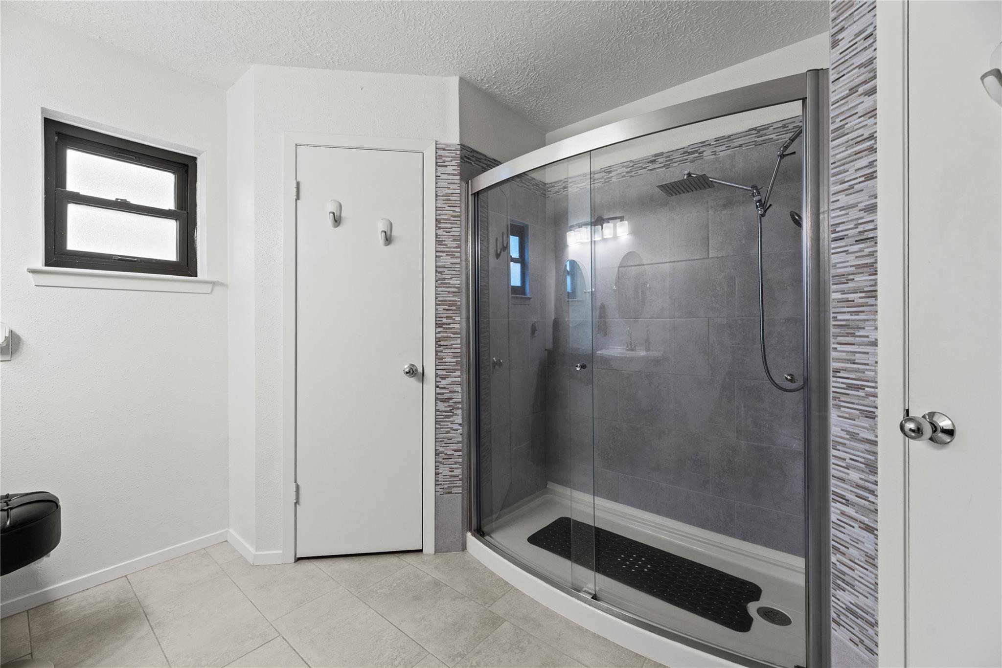 2706 Indian Trail Drive