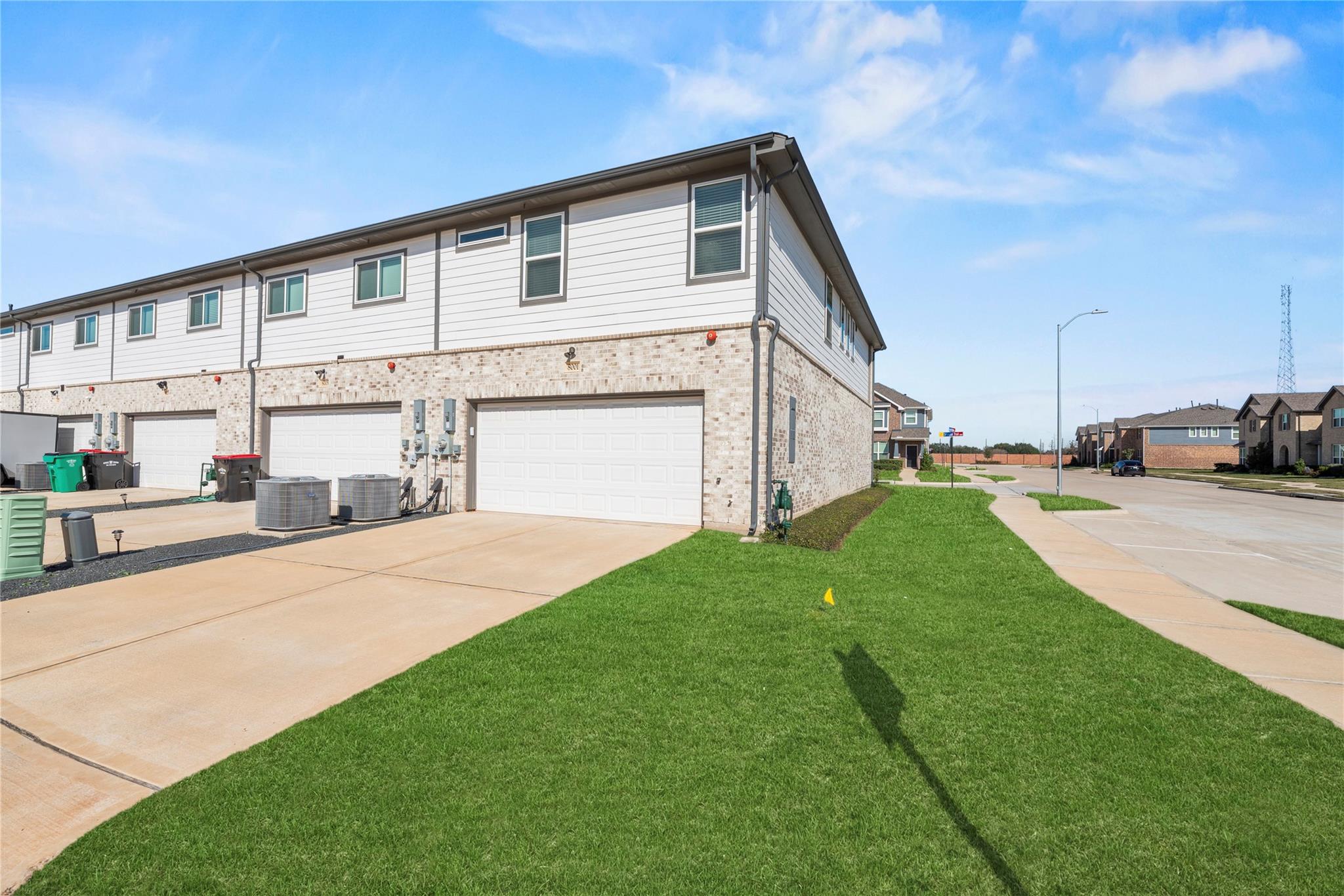 8001 Scanlan Trail