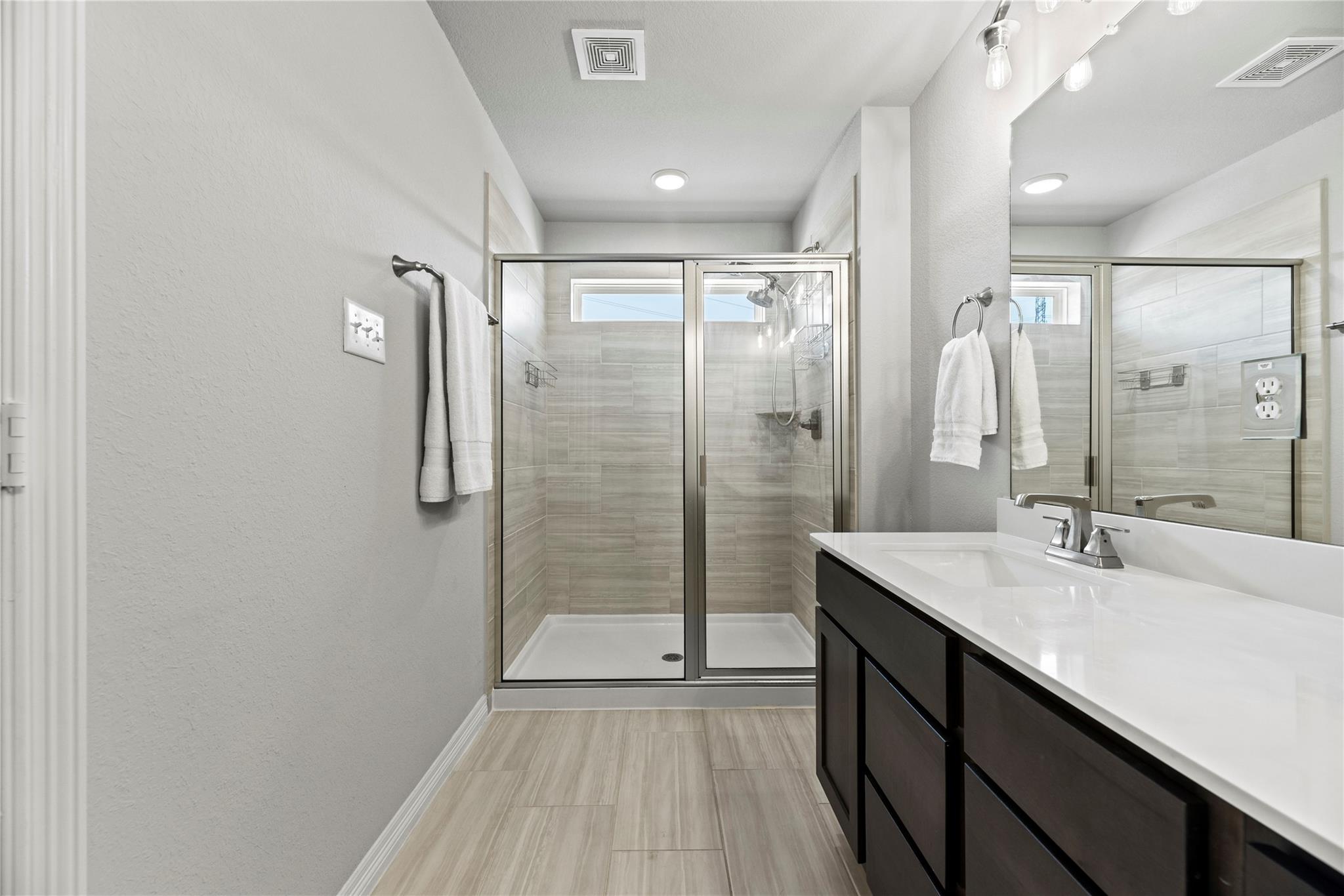 8001 Scanlan Trail