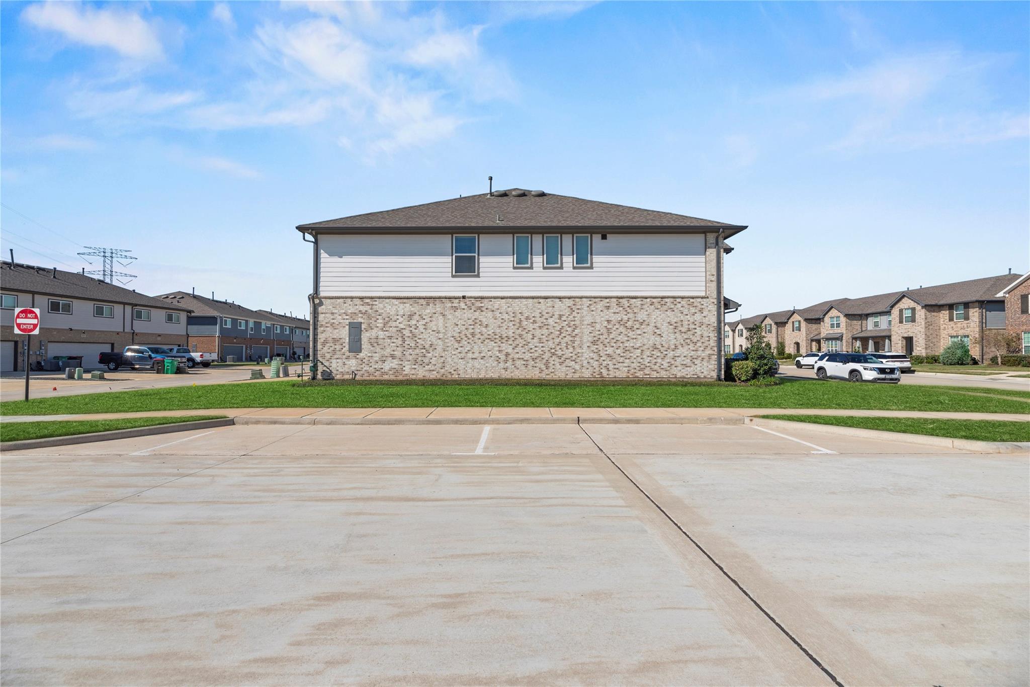 8001 Scanlan Trail