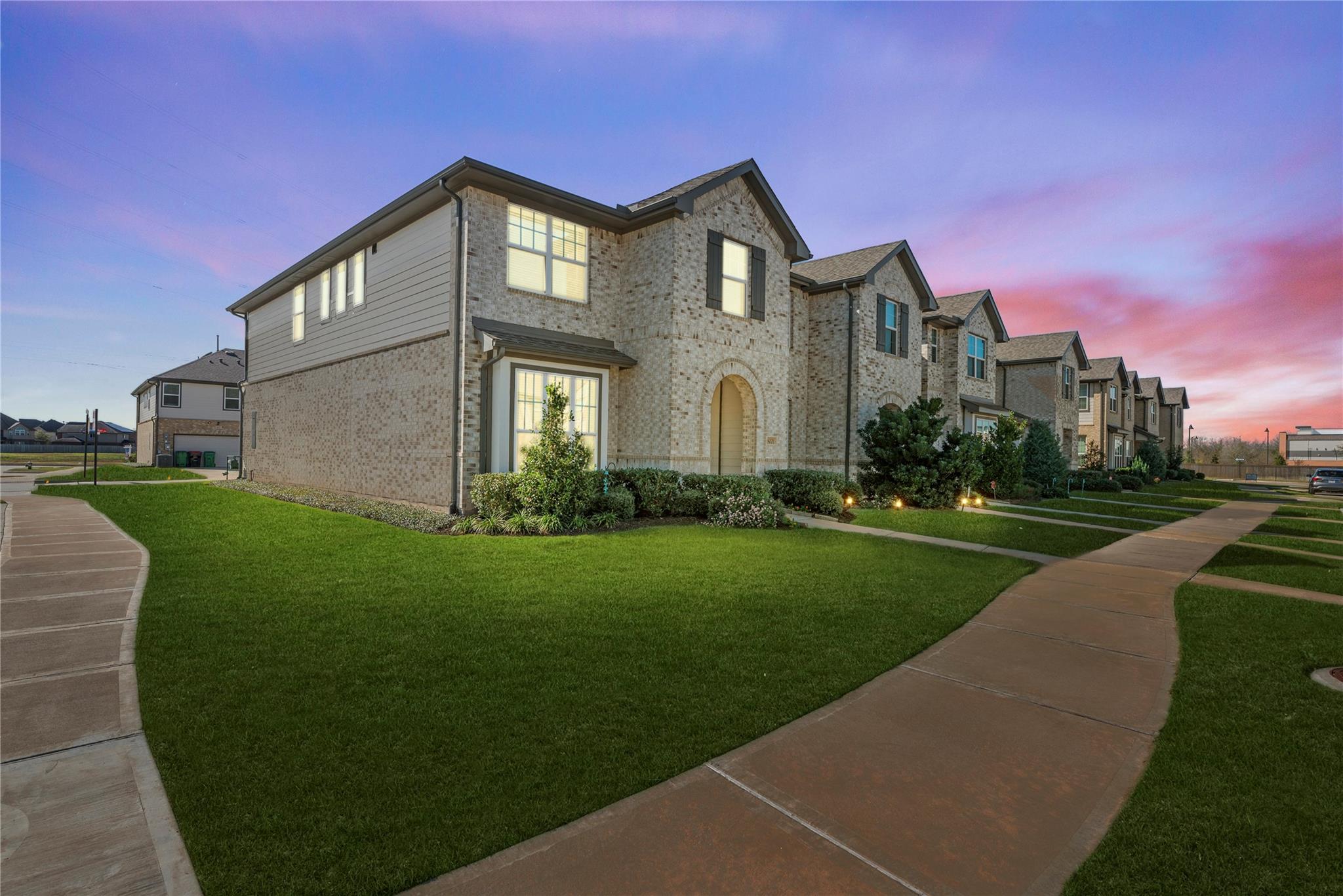 8001 Scanlan Trail