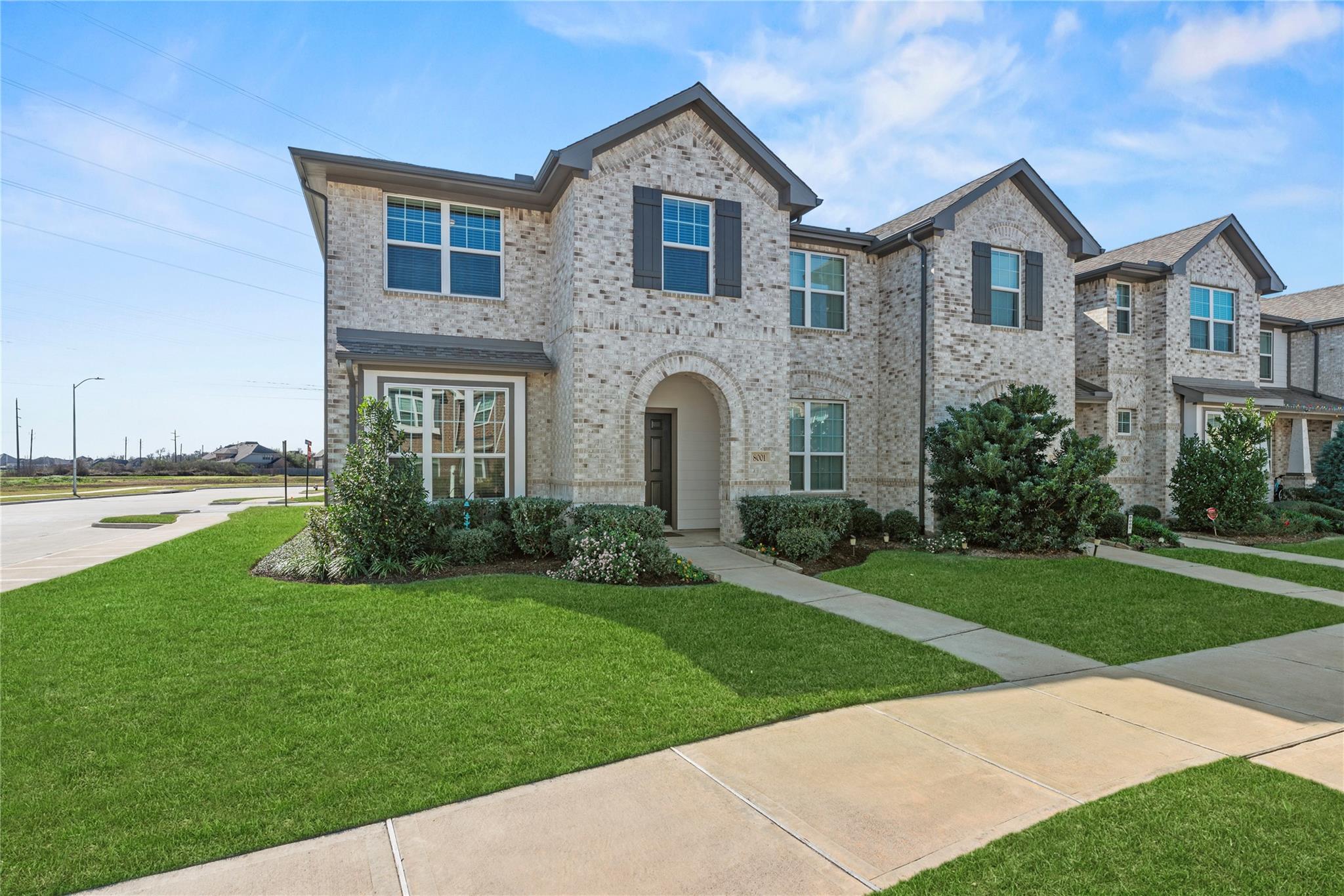 8001 Scanlan Trail