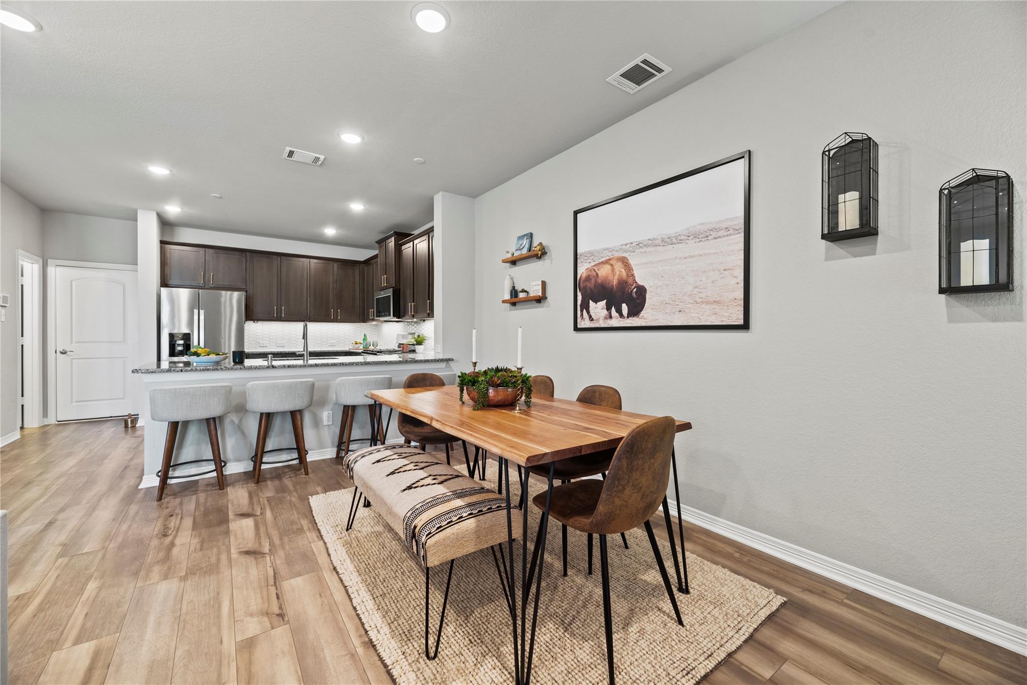 8001 Scanlan Trail