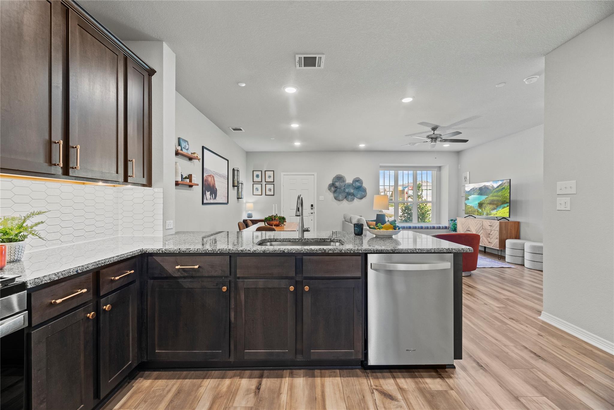 8001 Scanlan Trail
