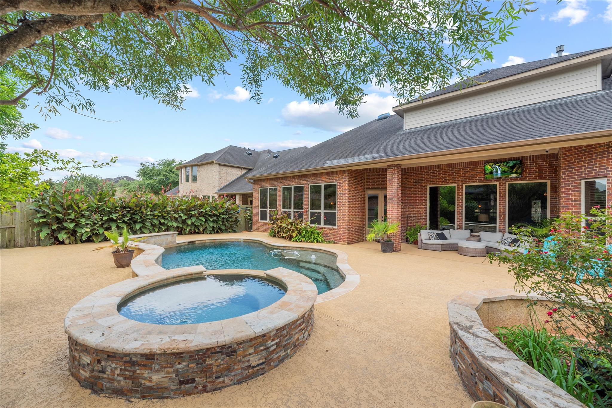 6115 Duke Trail Lane