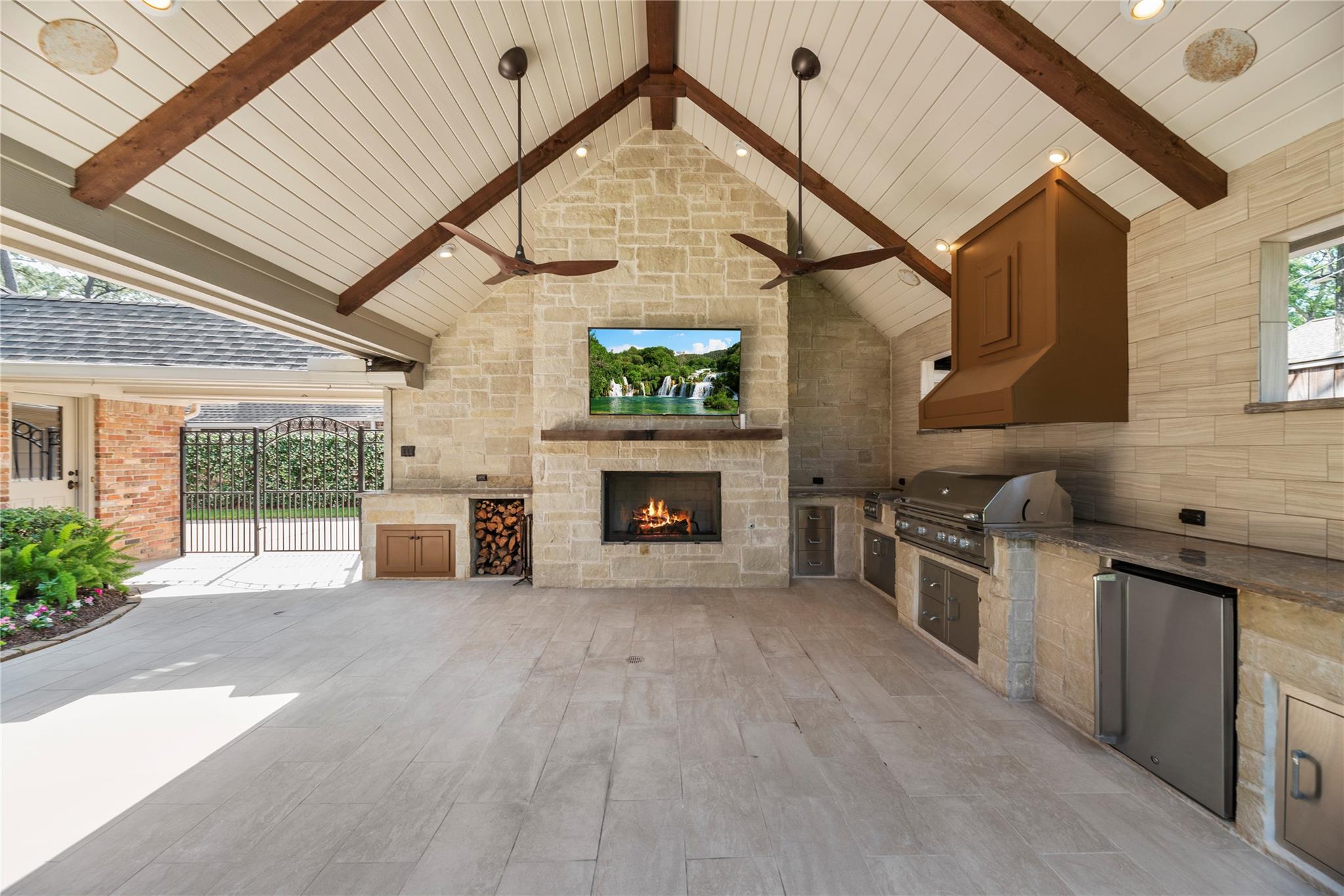 12214 Cobblestone Drive