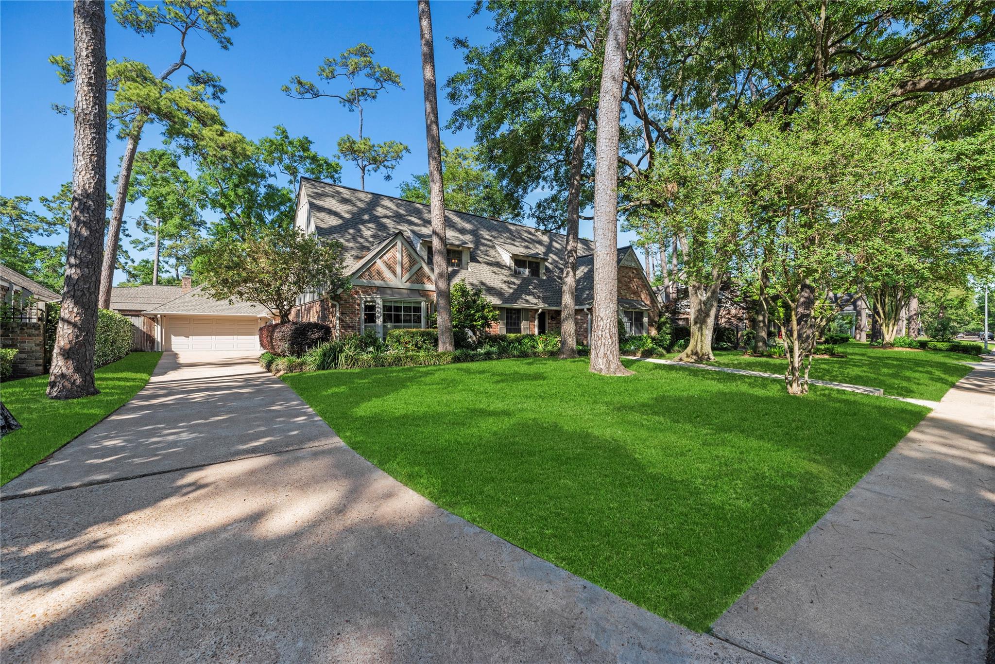 12214 Cobblestone Drive