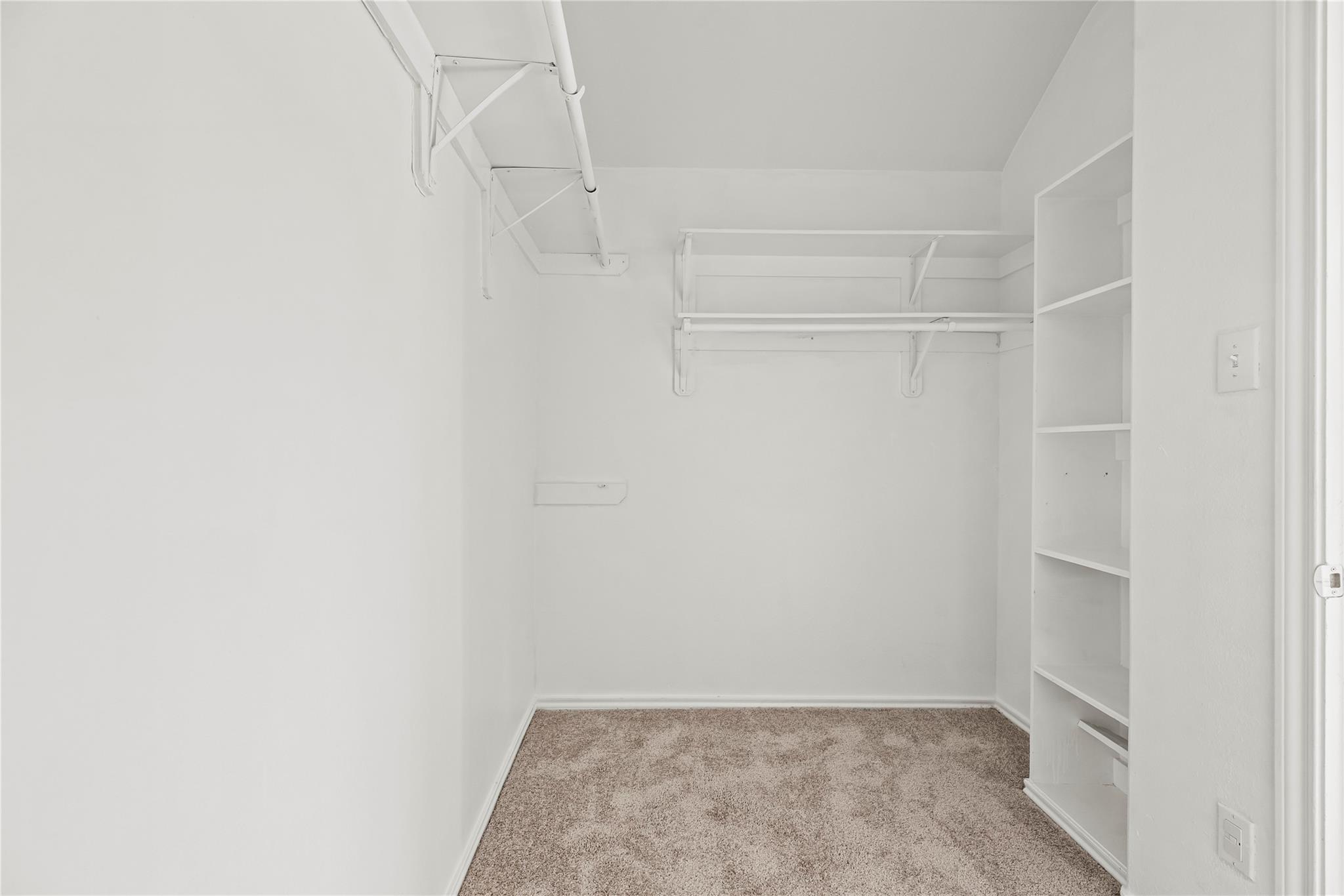 2706 Argos Drive