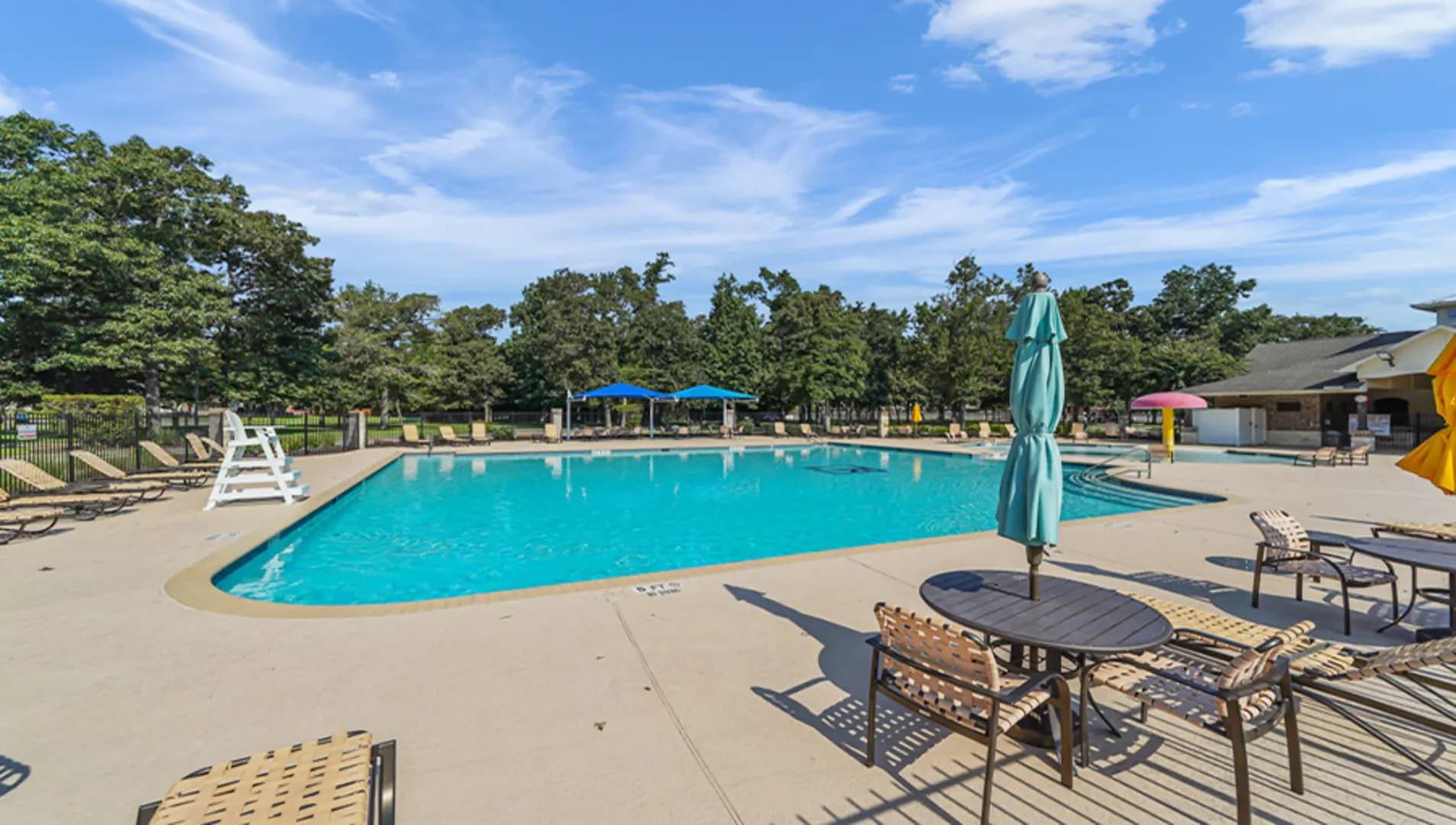 1522 Heartwood Drive