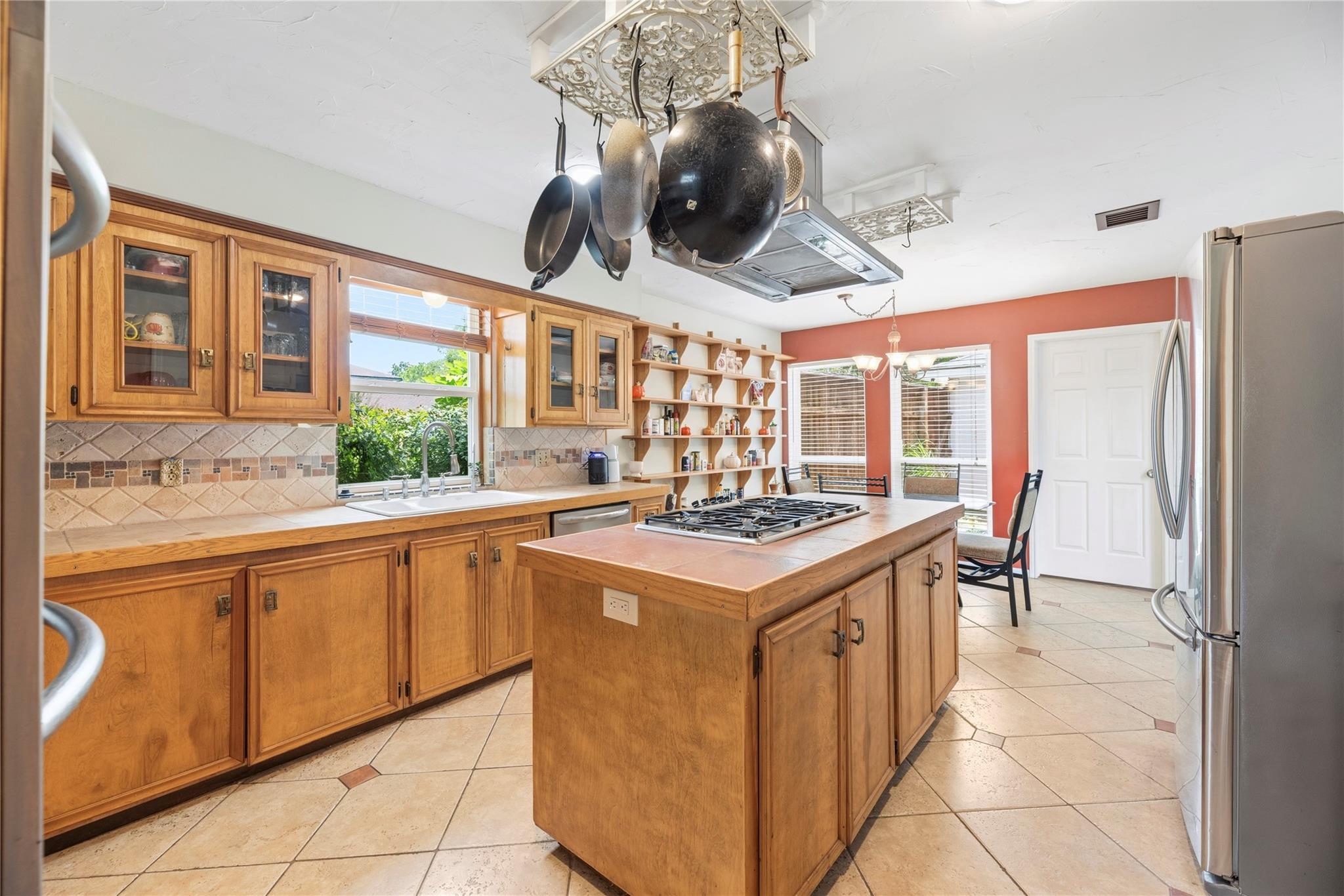 14203 Wickersham Lane