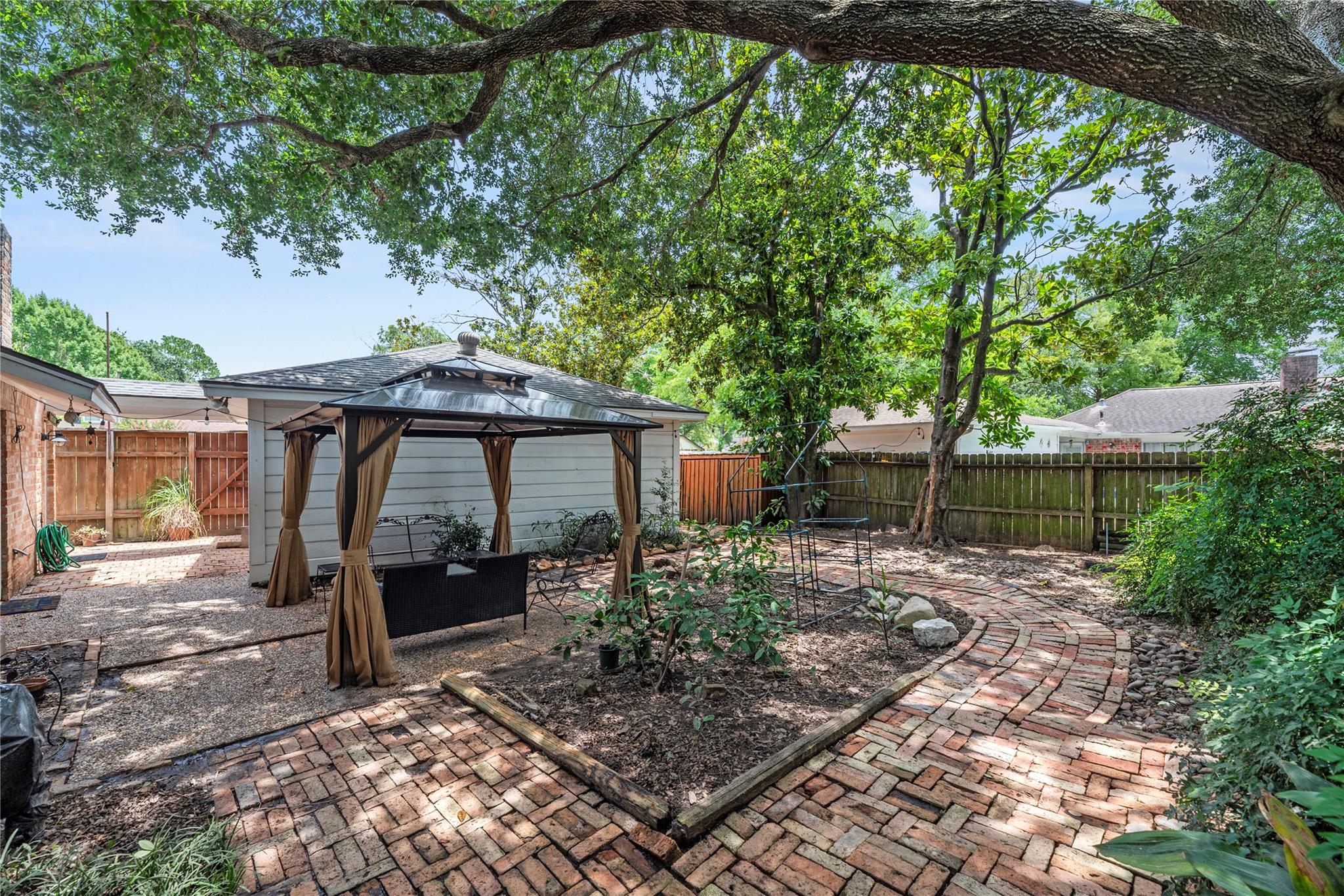 14203 Wickersham Lane