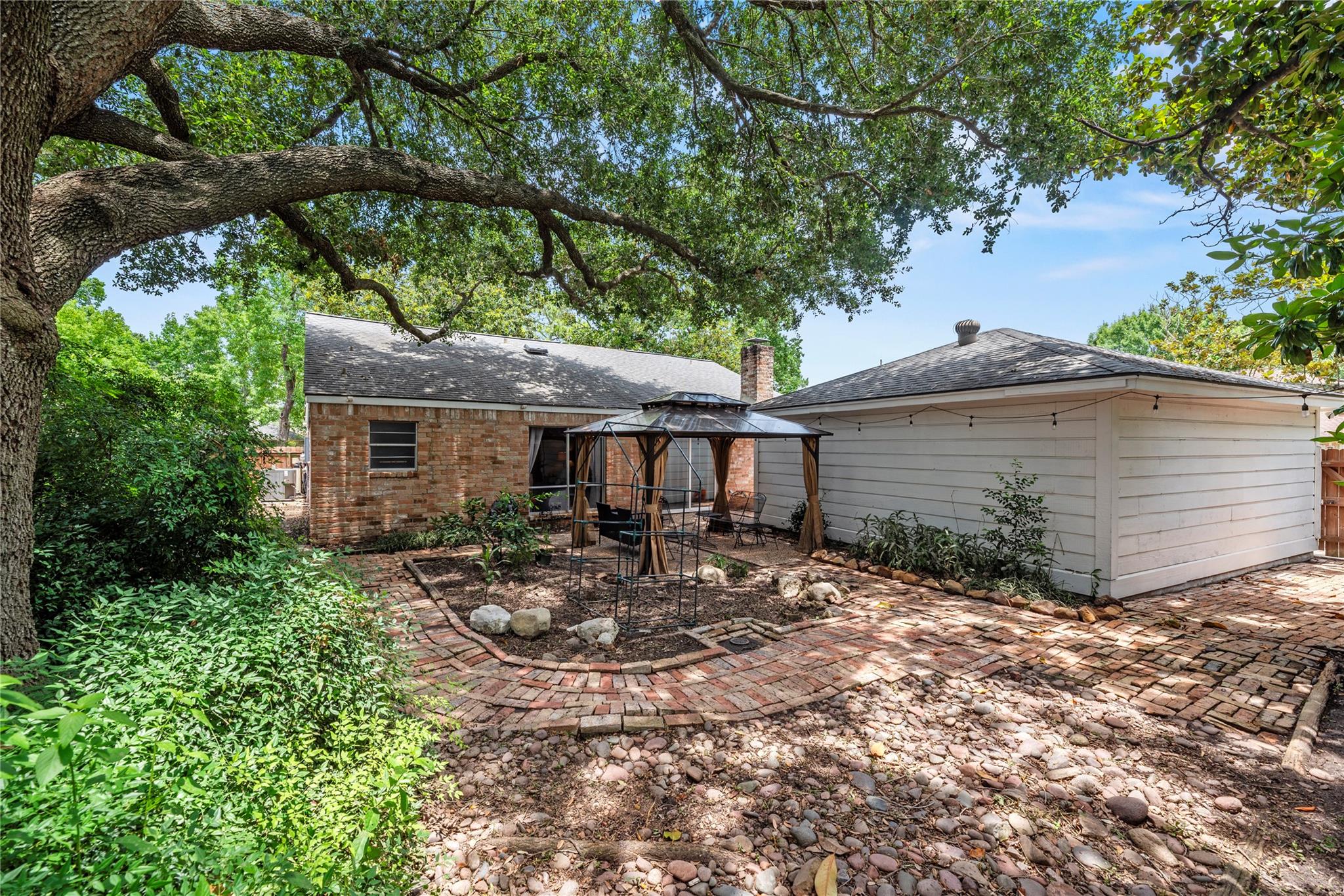 14203 Wickersham Lane