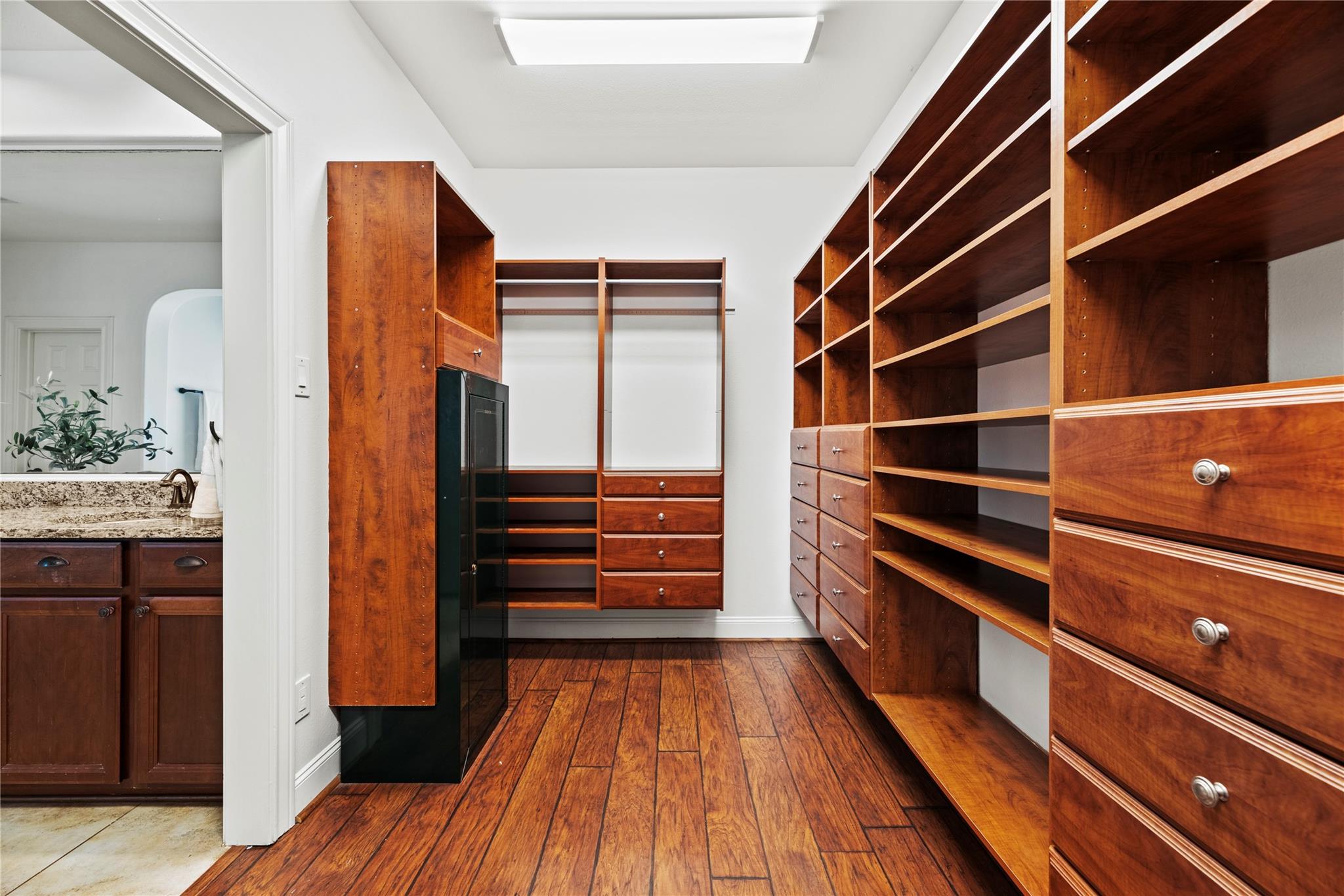 9210 Cold Hollow Lane