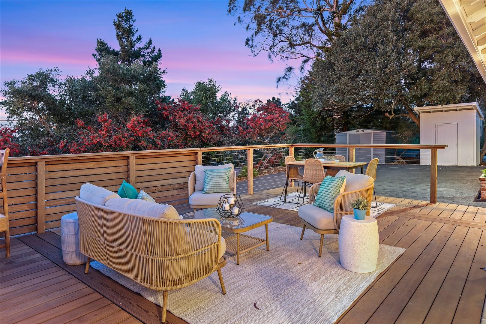 1352 Brewster Dr