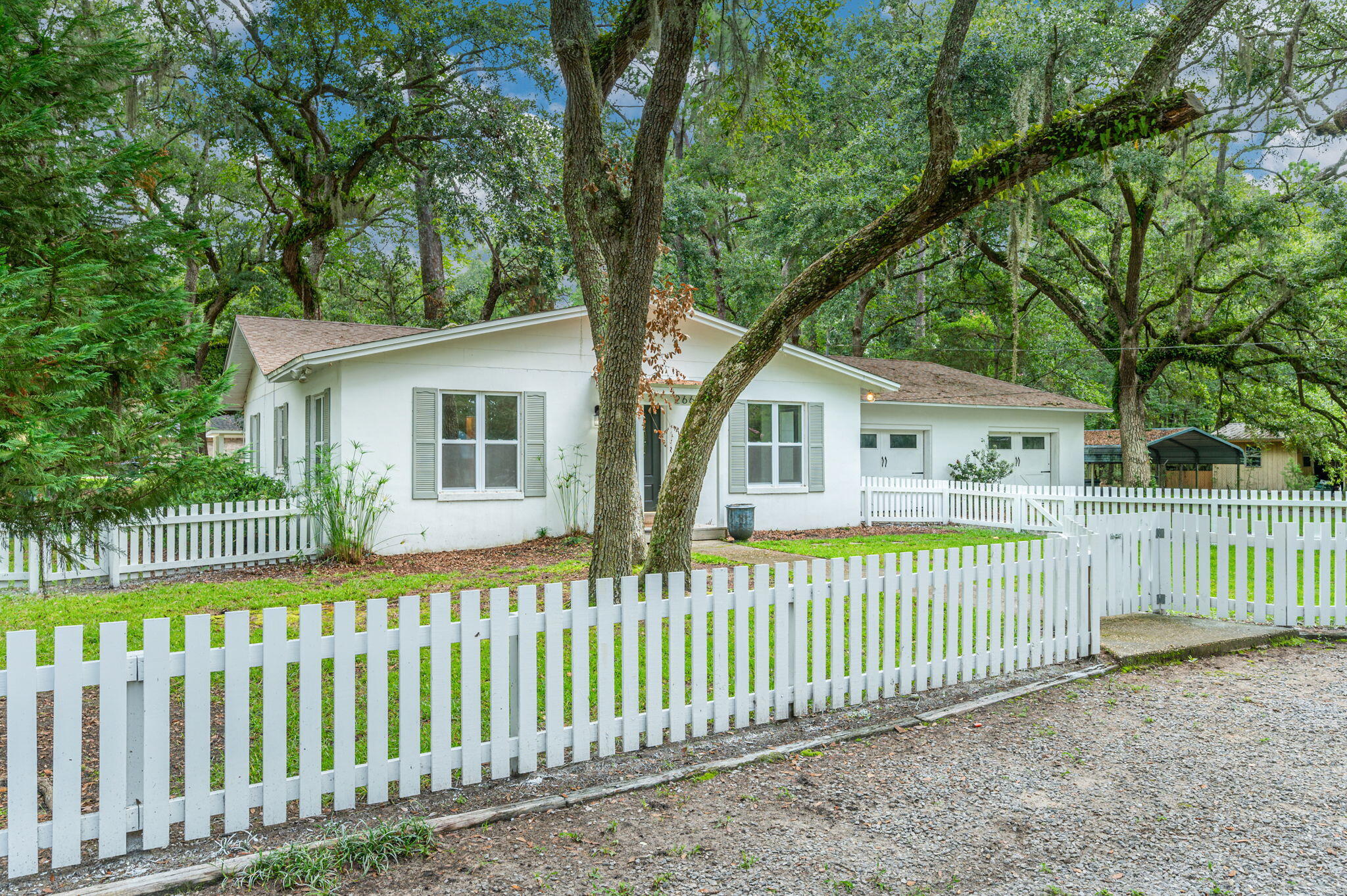 266 PITTS BAYSHORE DR