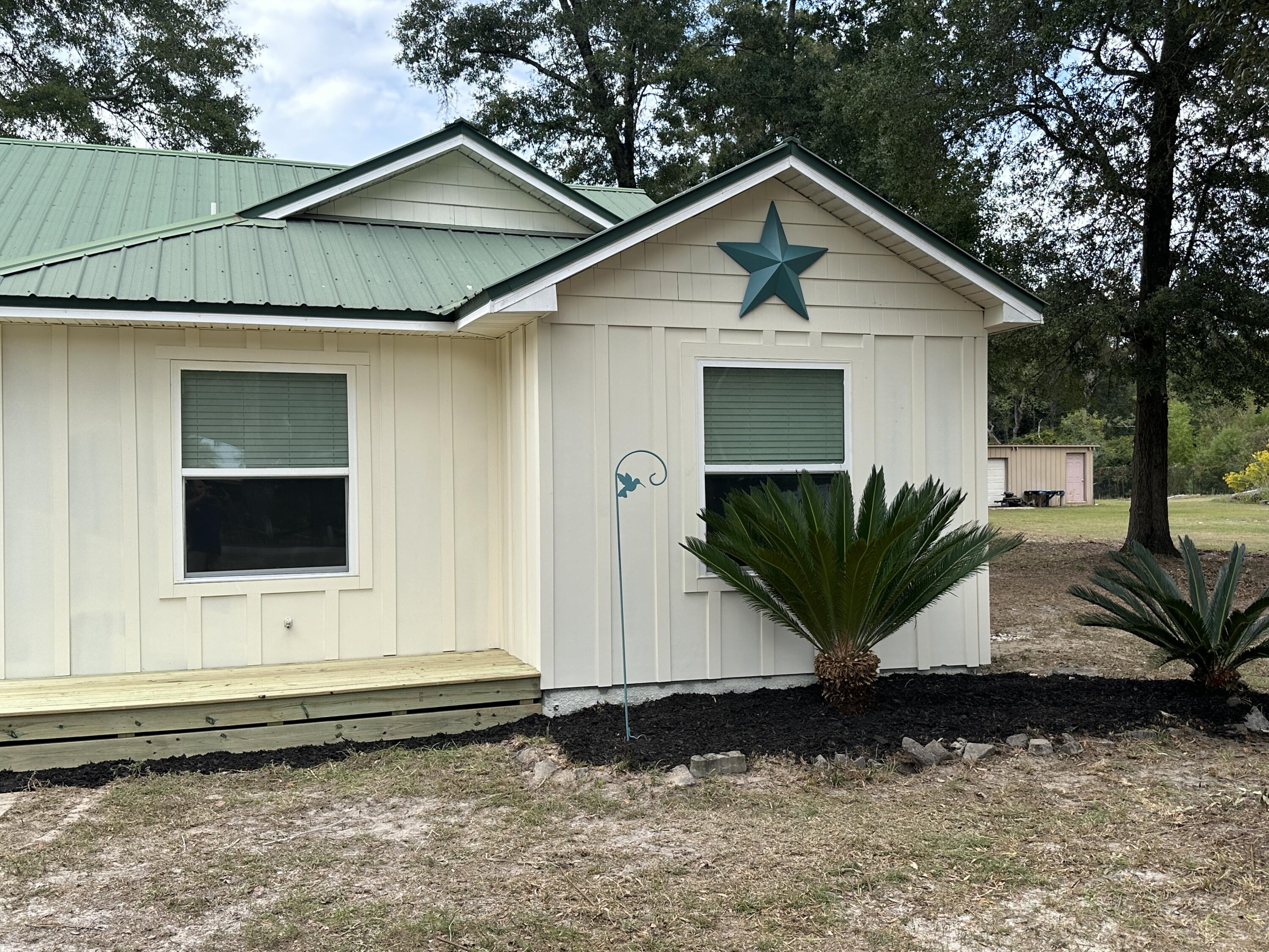 218 Sparkleberry Lane