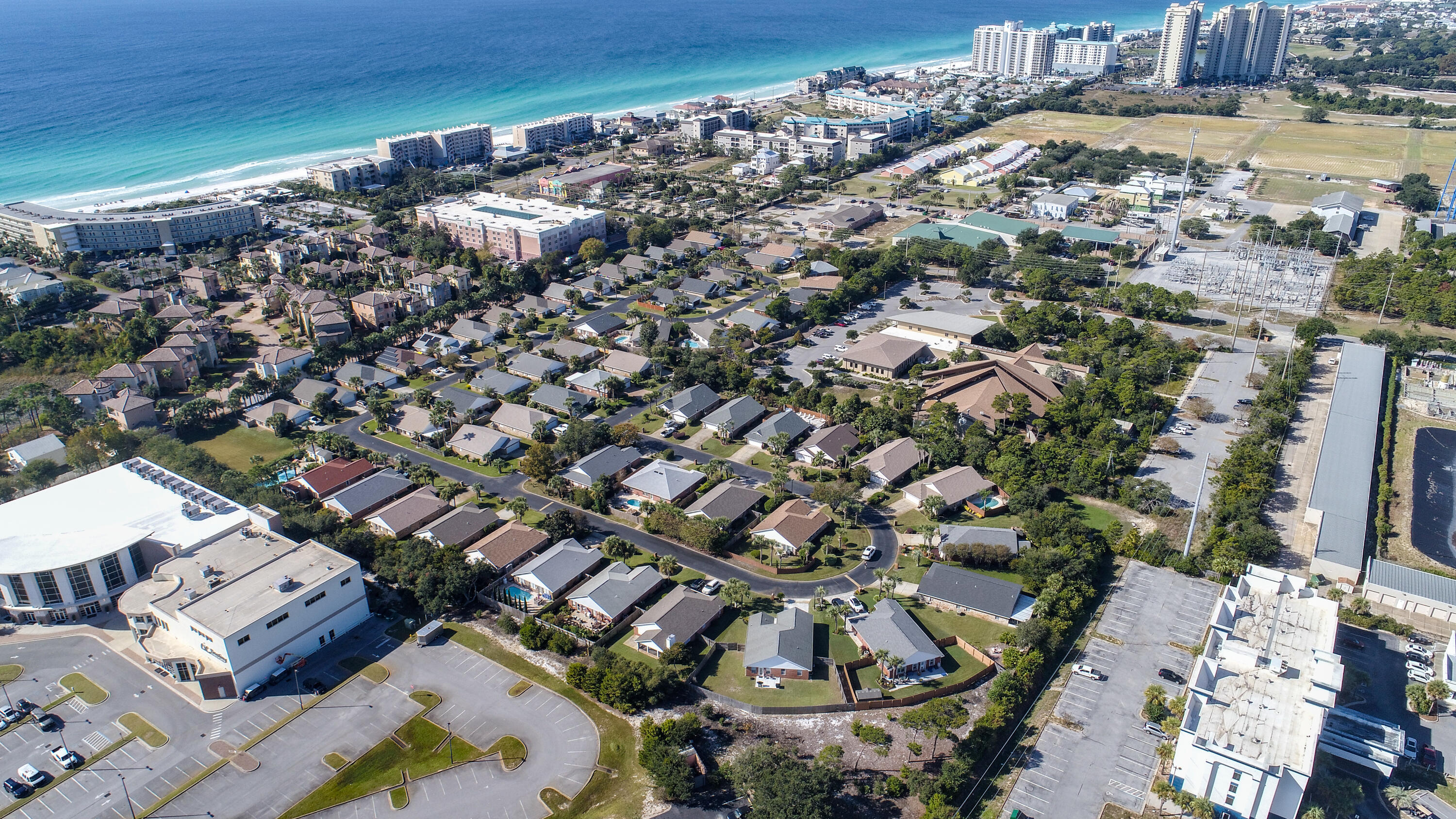 100 LEEWARD Drive