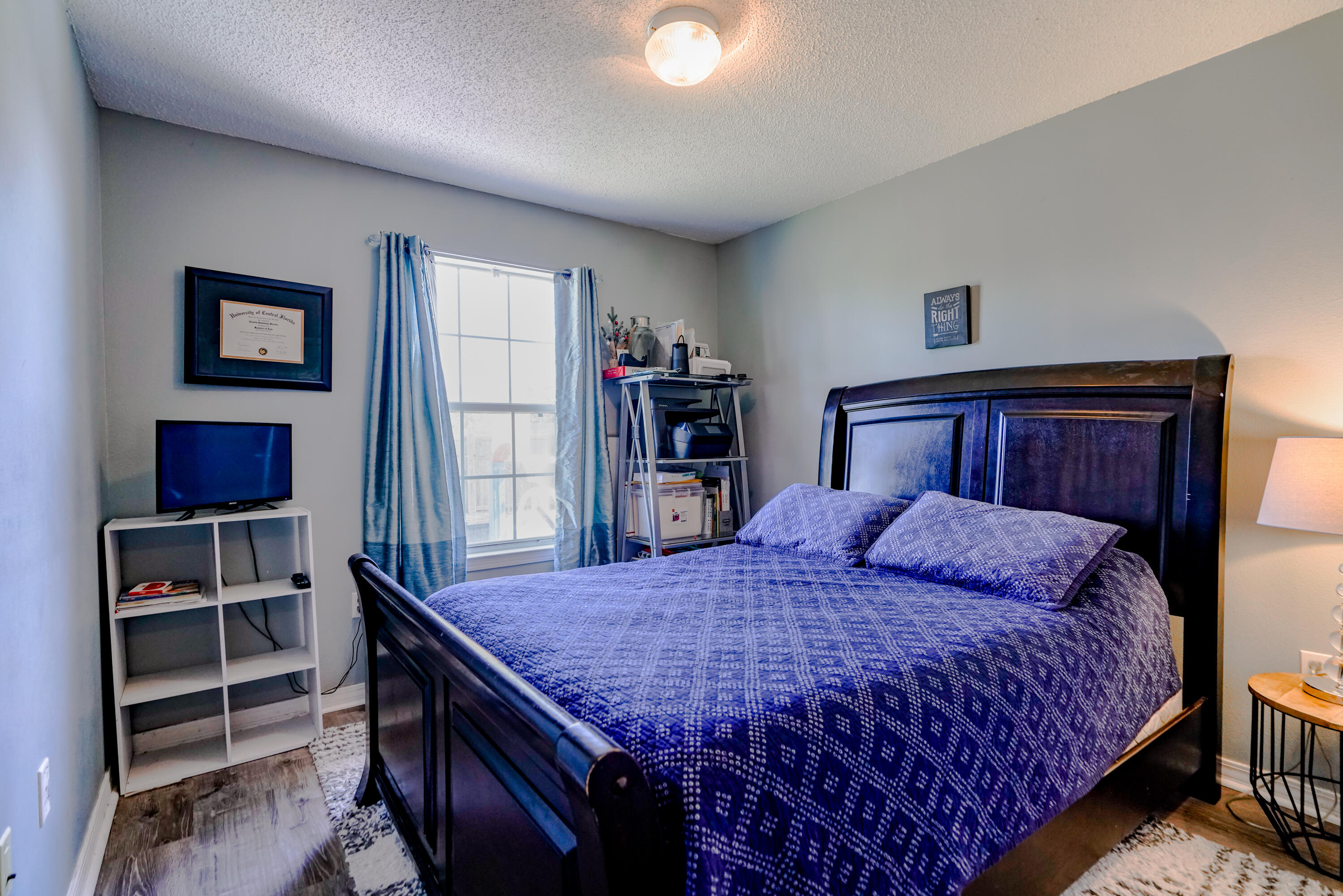 100 LEEWARD Drive