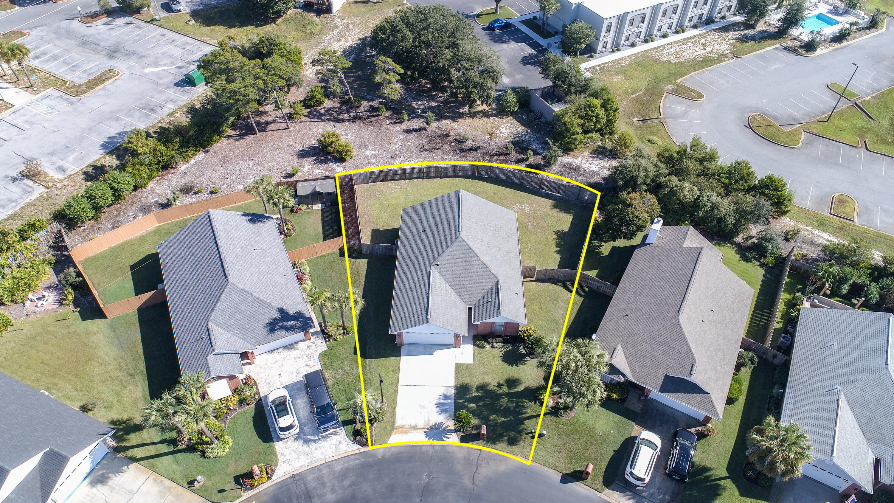 100 LEEWARD Drive
