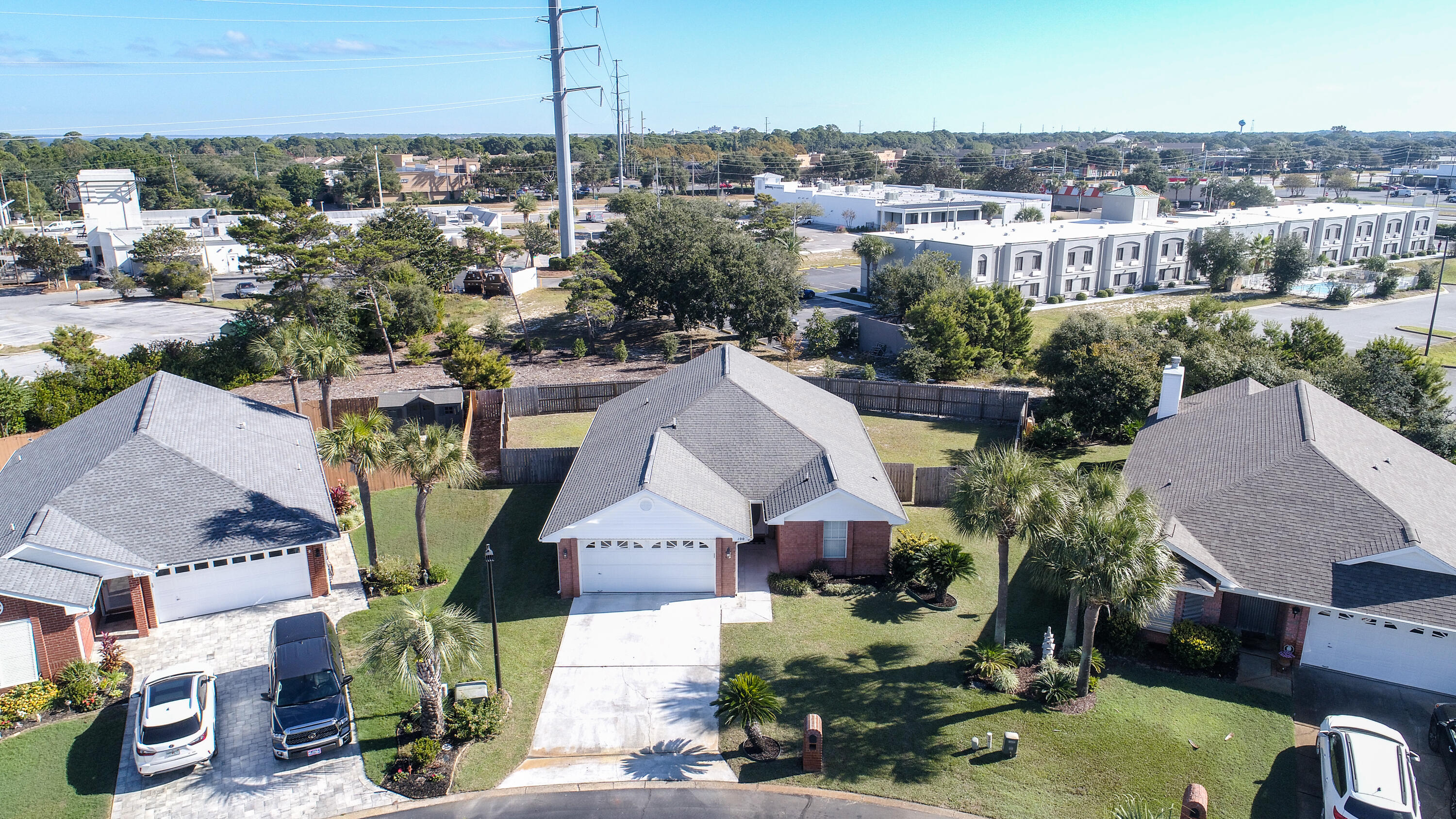 100 LEEWARD Drive