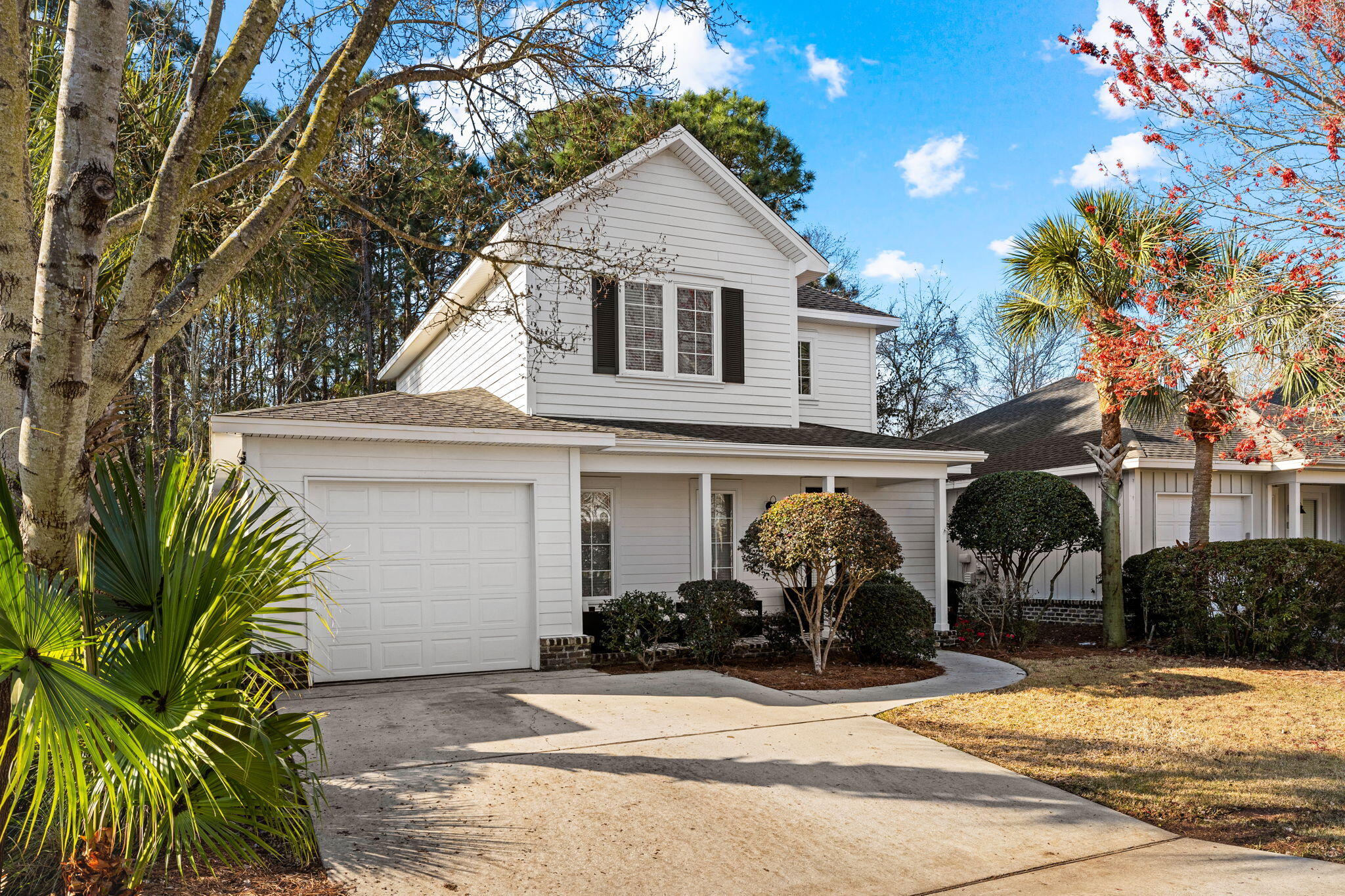 125 S Zander Way