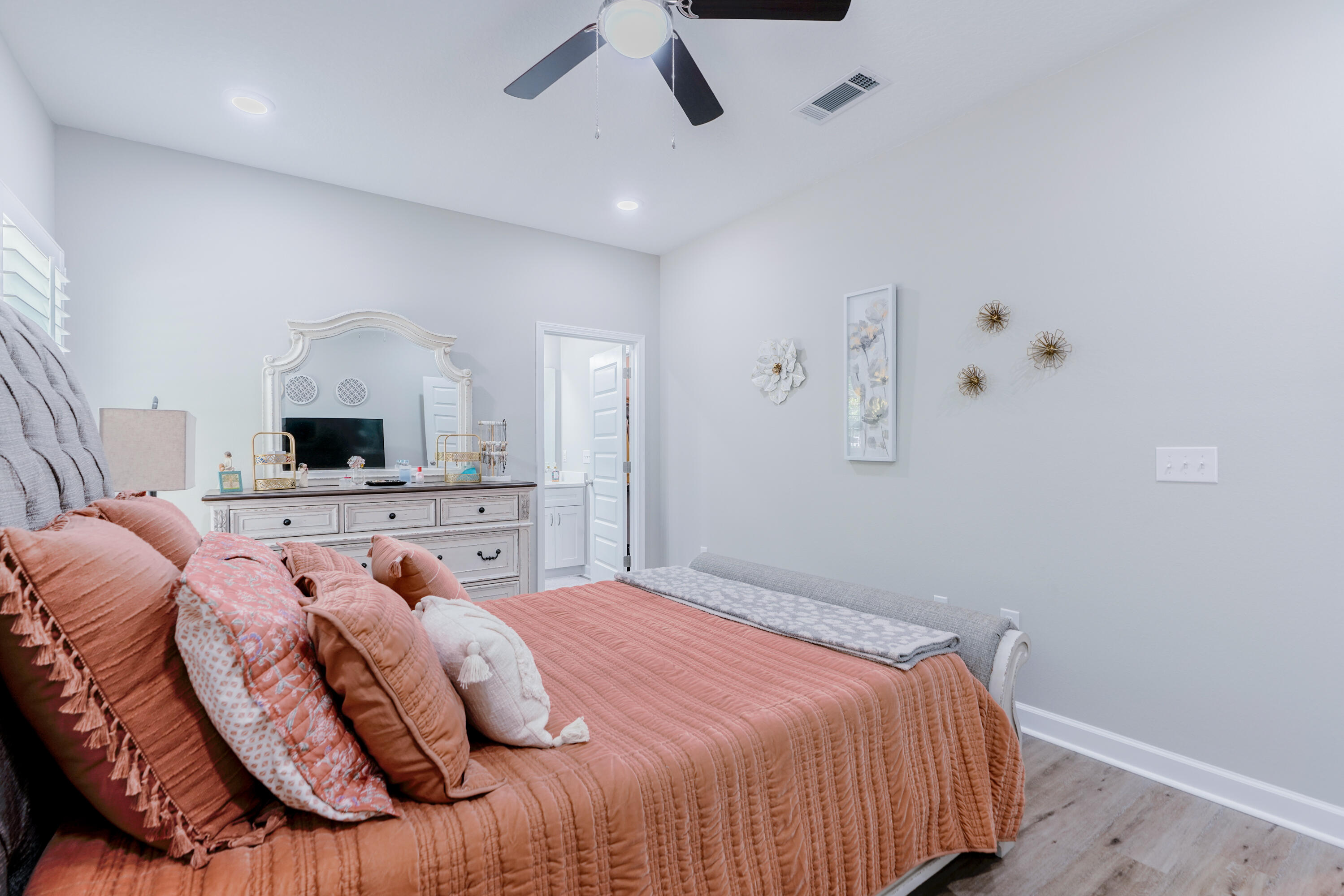202 Laurel Oaks Drive