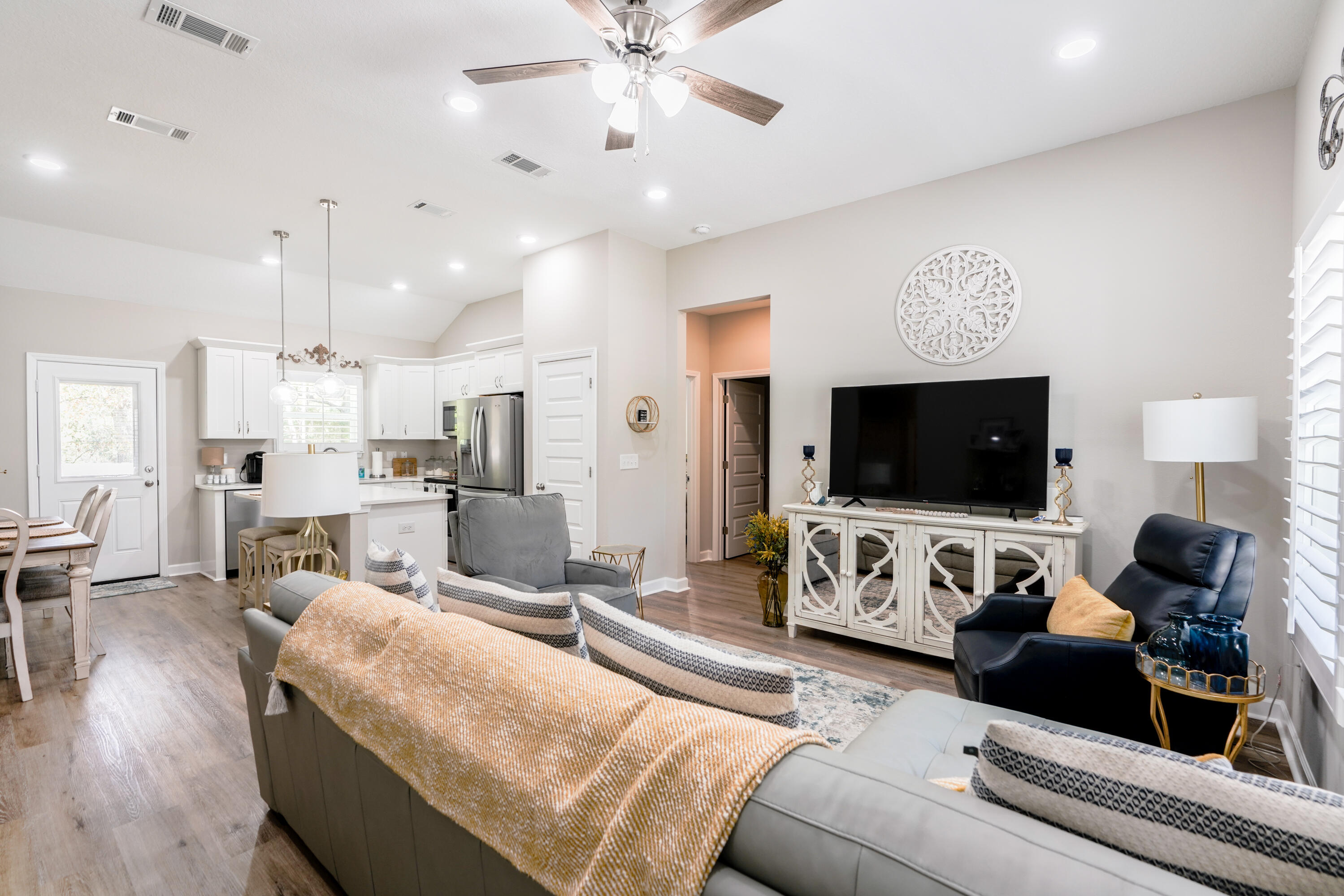 202 Laurel Oaks Drive
