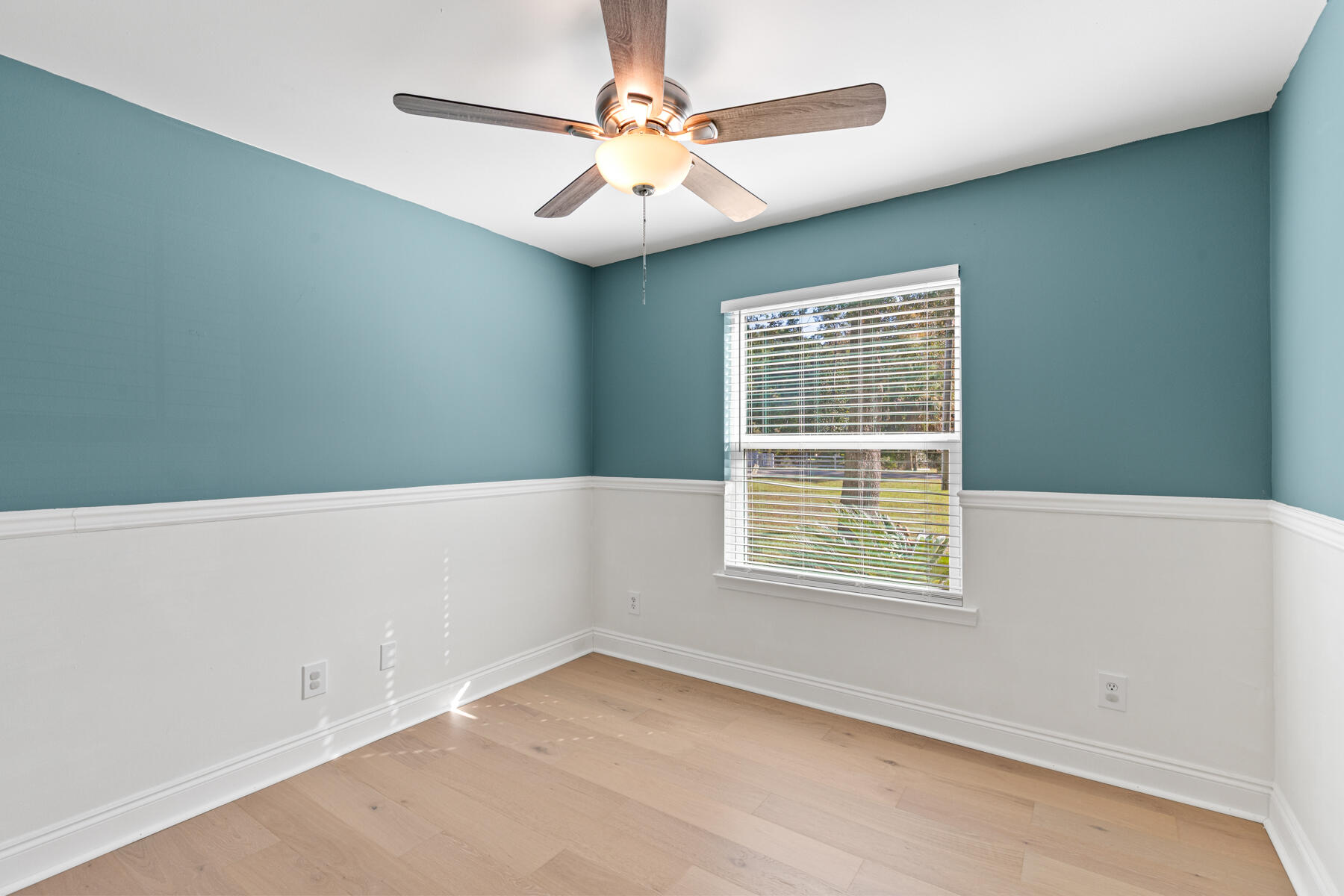 218 Sparkleberry Lane, Freeport