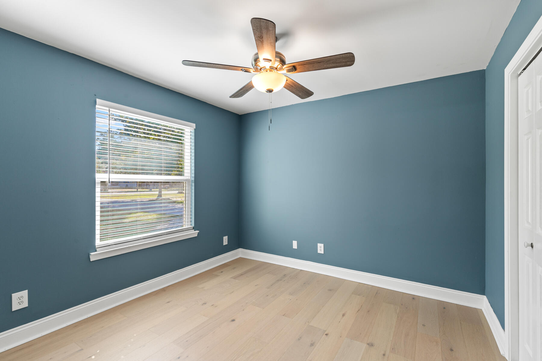 218 Sparkleberry Lane, Freeport