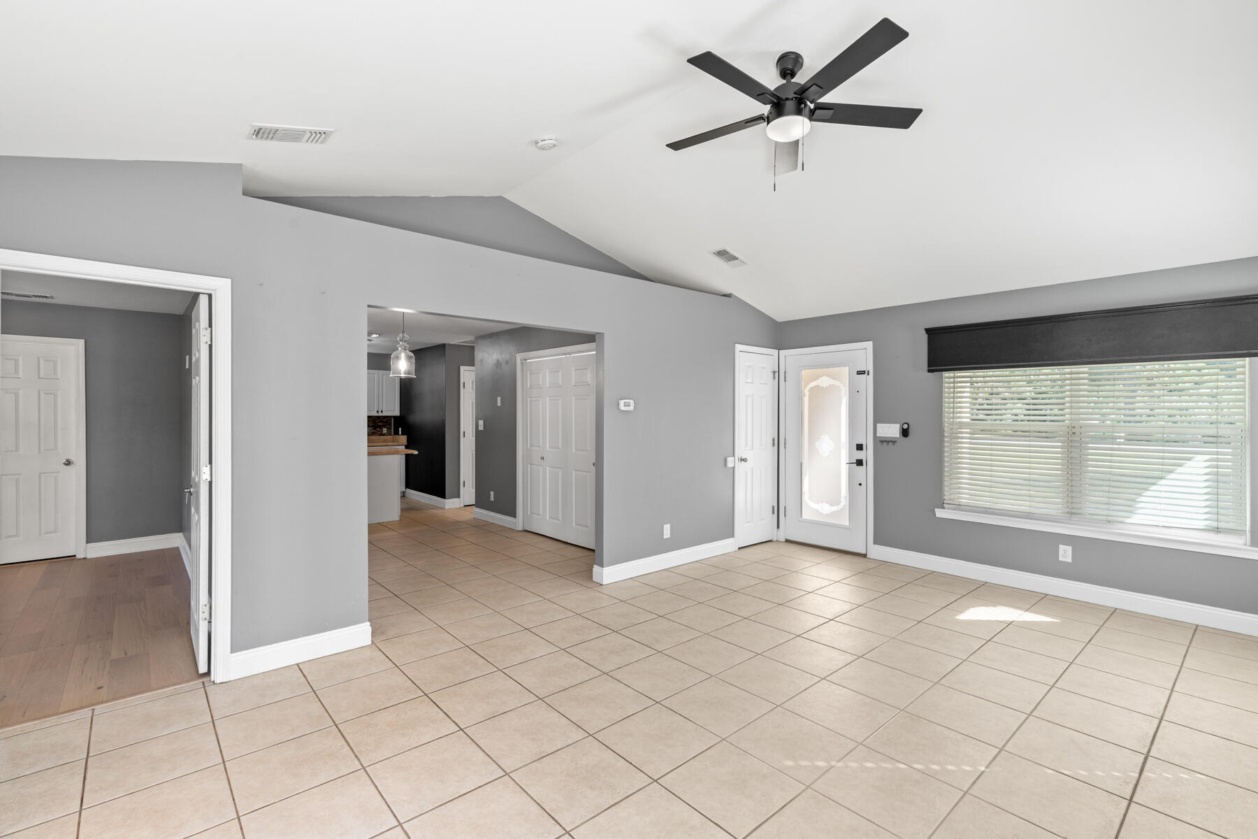 218 Sparkleberry Lane, Freeport