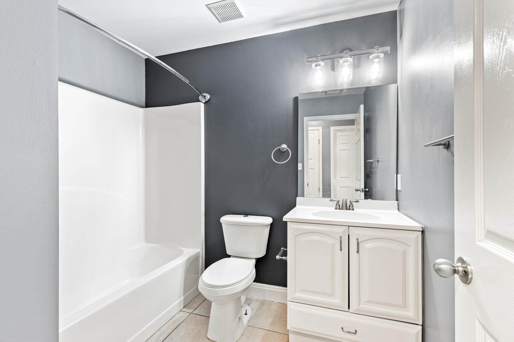 218 Sparkleberry Lane, Freeport