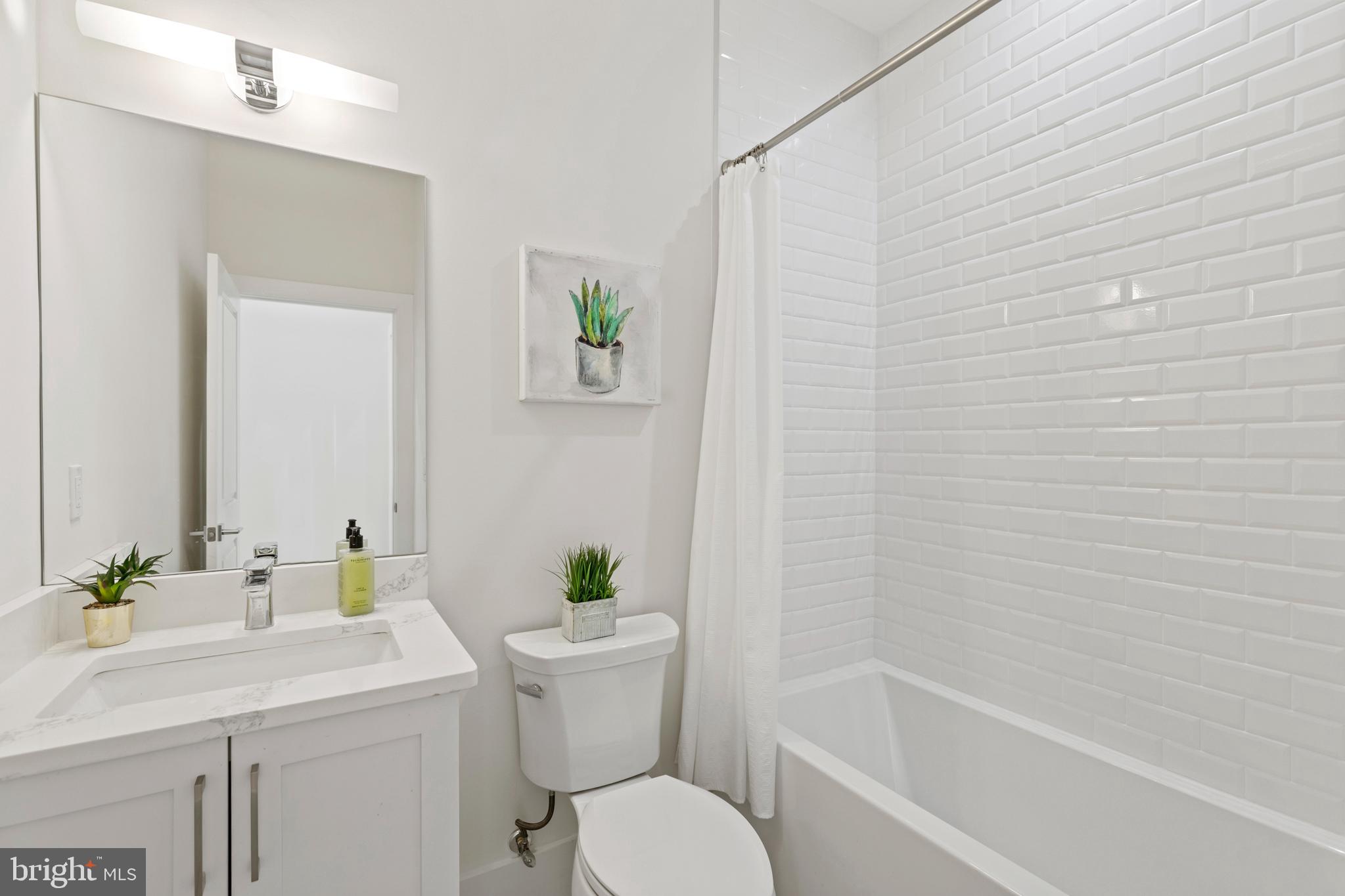 1756 Kilbourne Pl NW #1