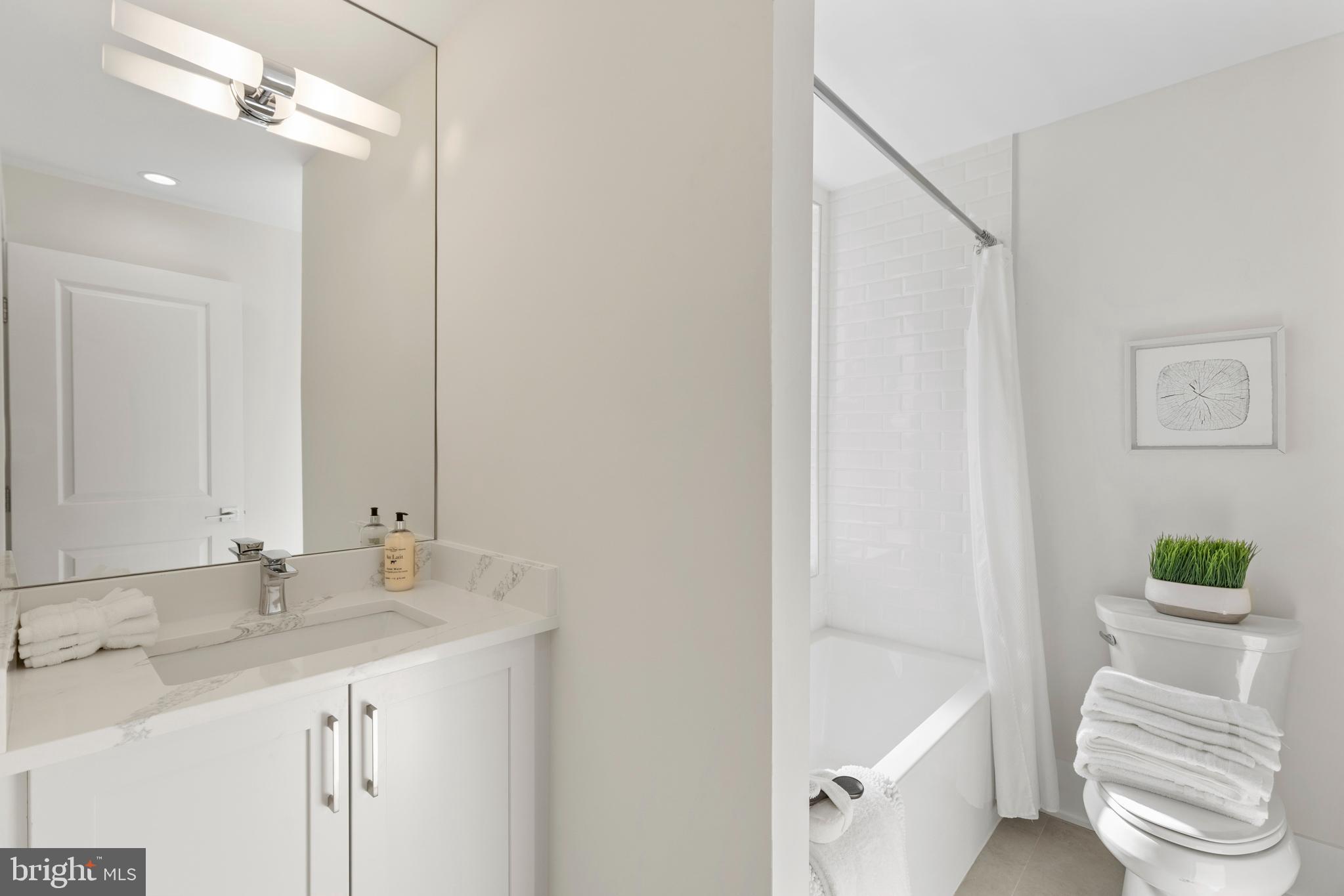 1756 Kilbourne Pl NW #1