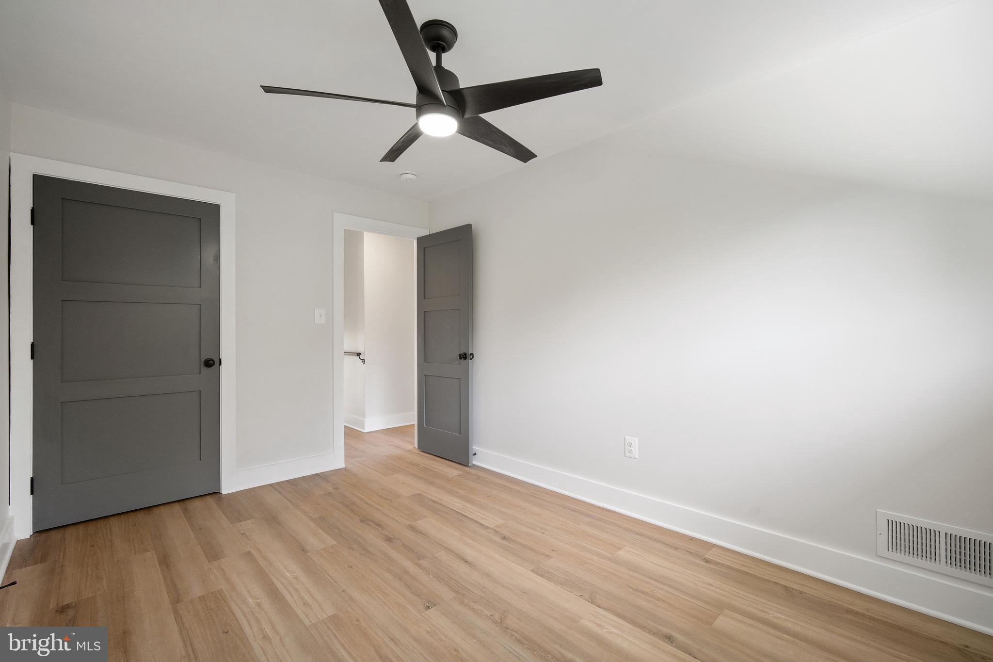 825 Kennedy STREET NE