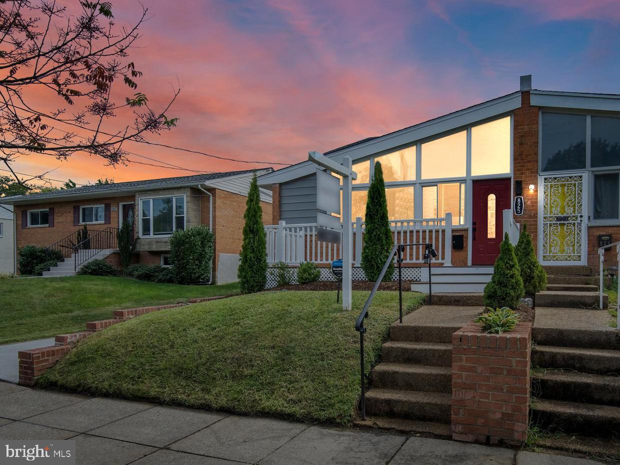 825 Kennedy STREET NE