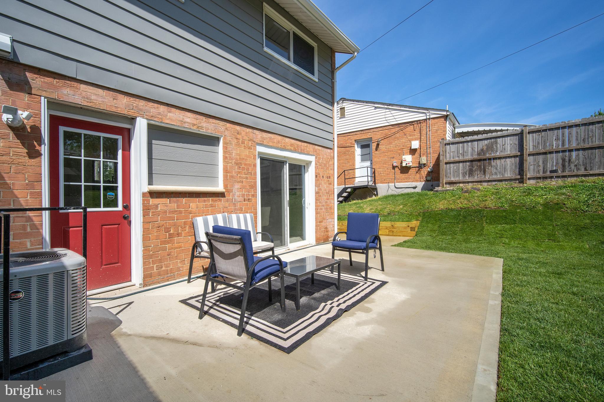 825 Kennedy STREET NE