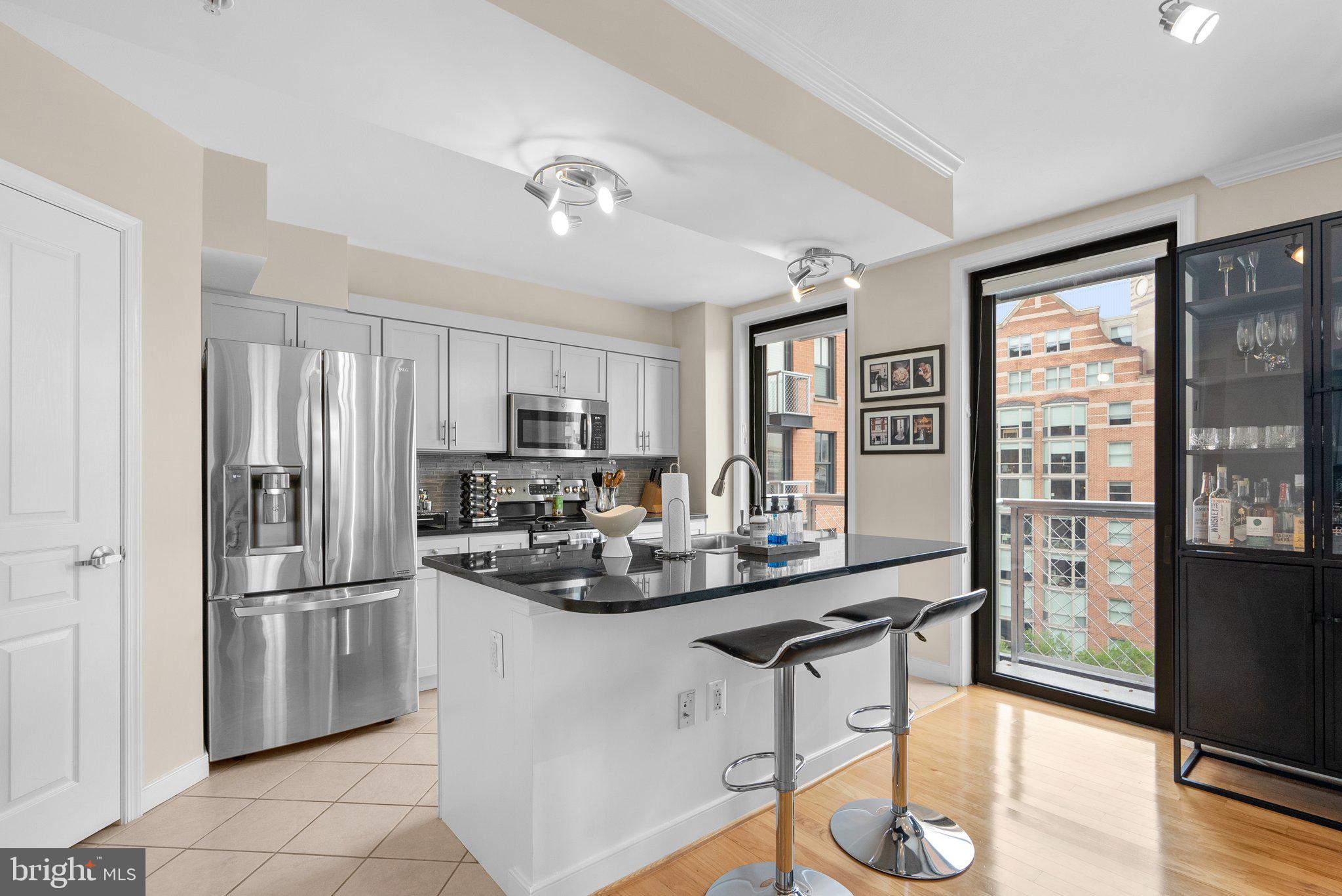 616 E STREET NW Unit: 818