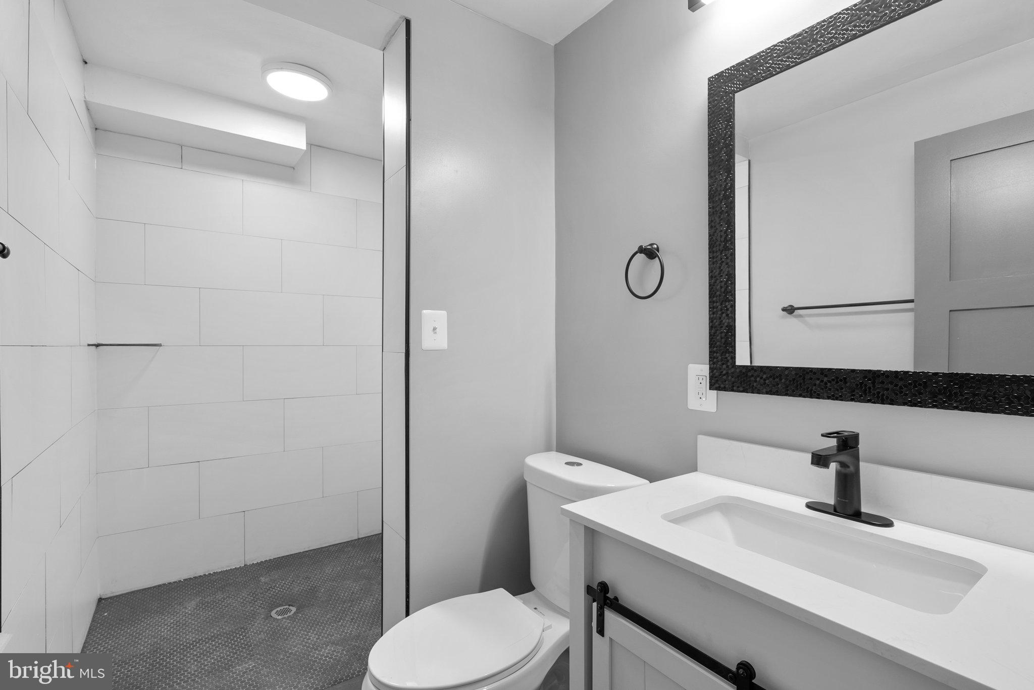 5327 Blaine STREET NE