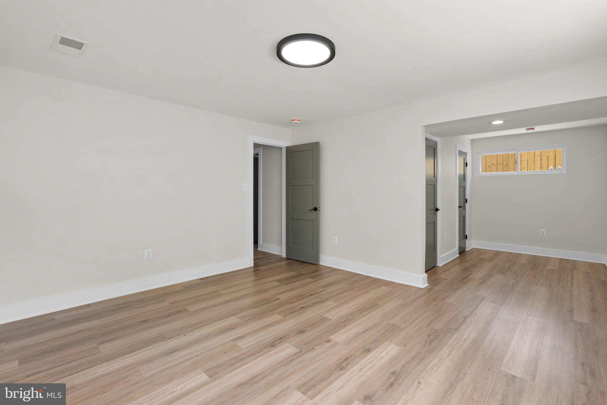 5327 Blaine STREET NE