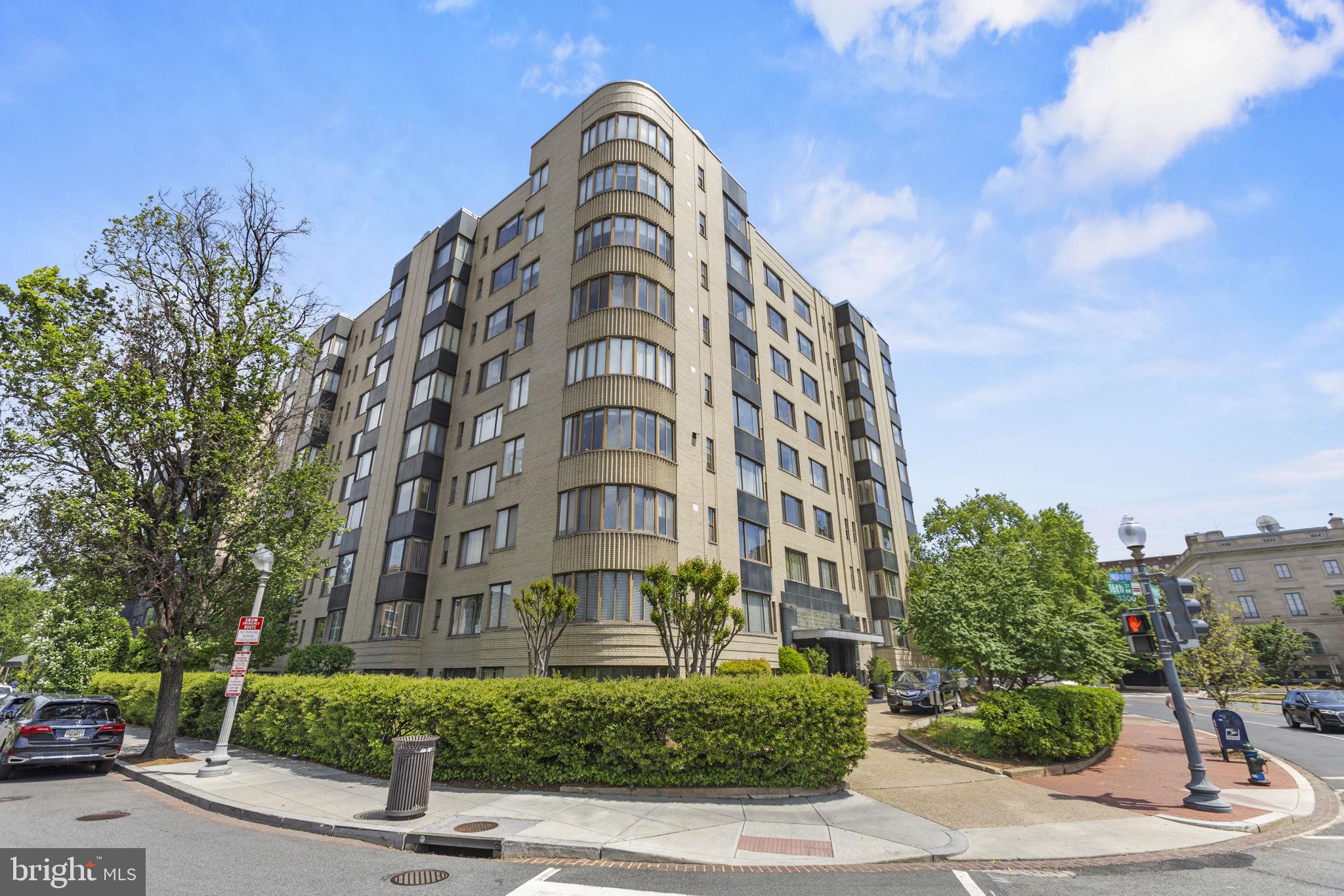 1 SCOTT CIRCLE NW 815