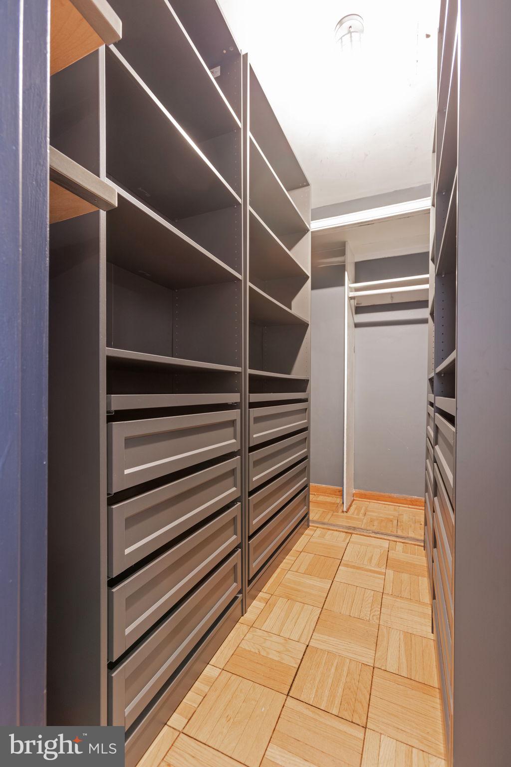 1 SCOTT CIRCLE NW 815