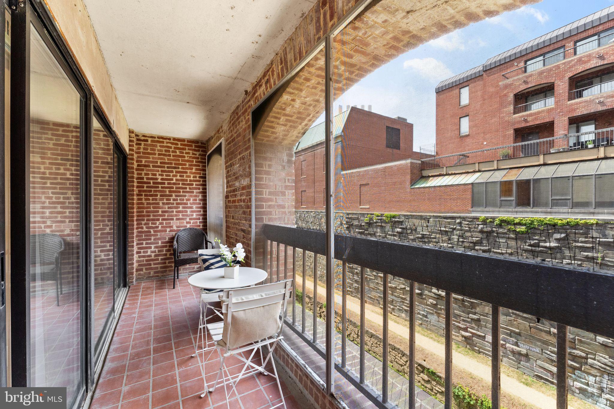 3225 Grace St NW #109