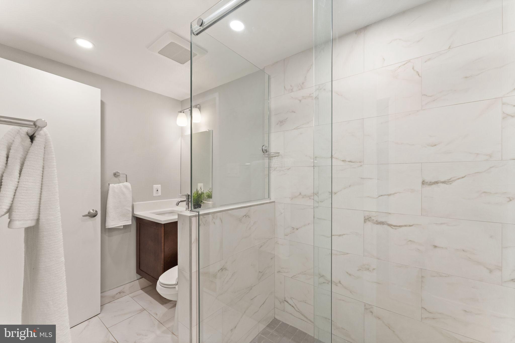 3225 Grace St NW #109