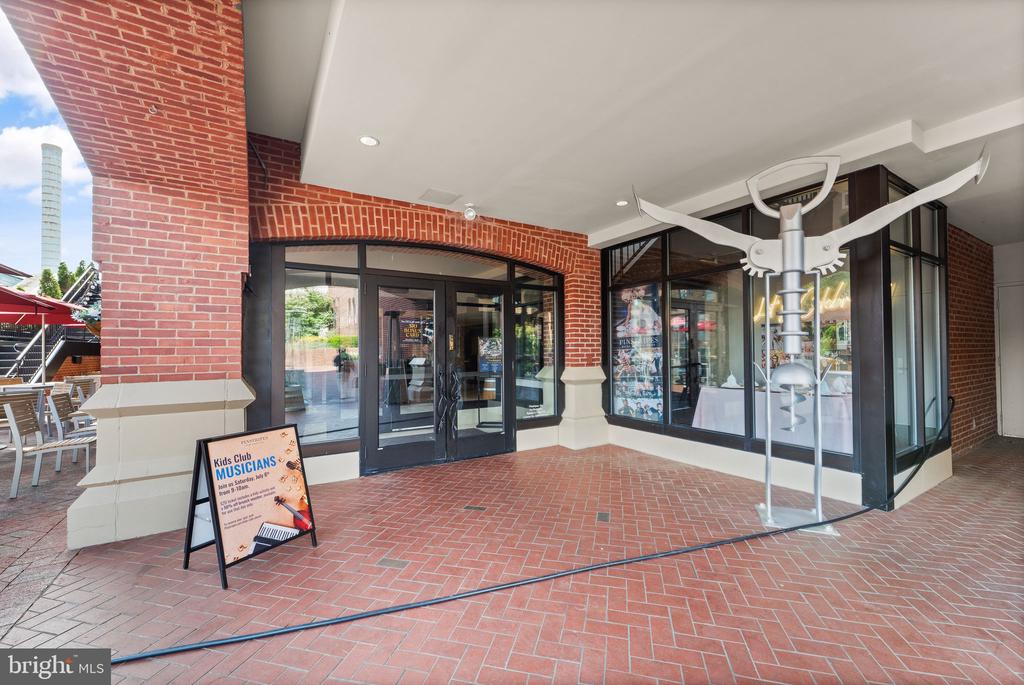 3225 Grace St NW #109
