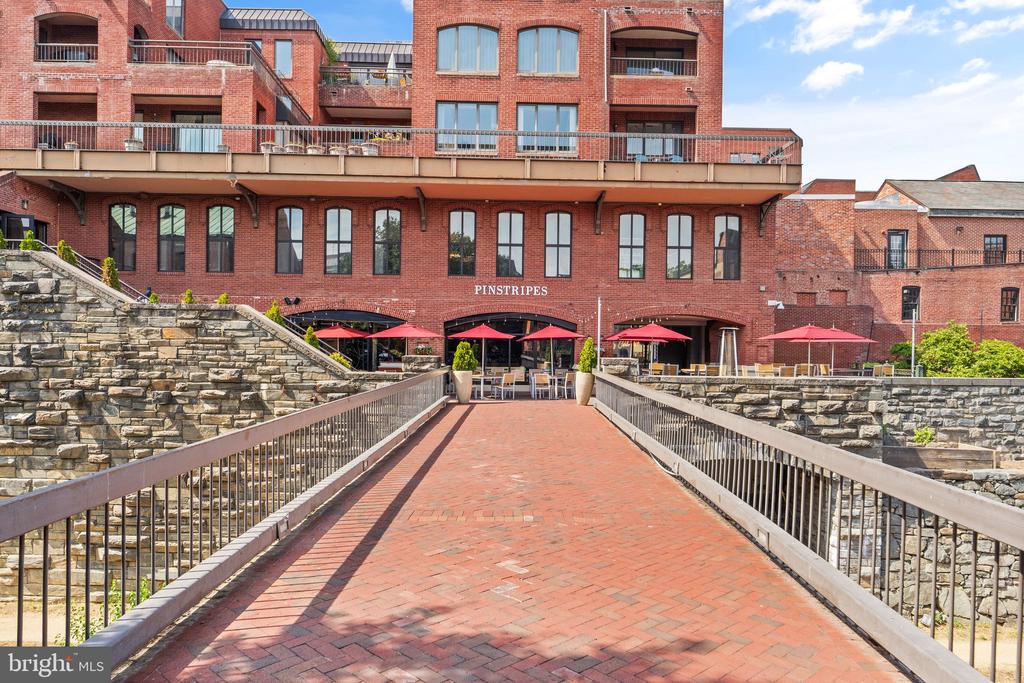 3225 Grace St NW #109