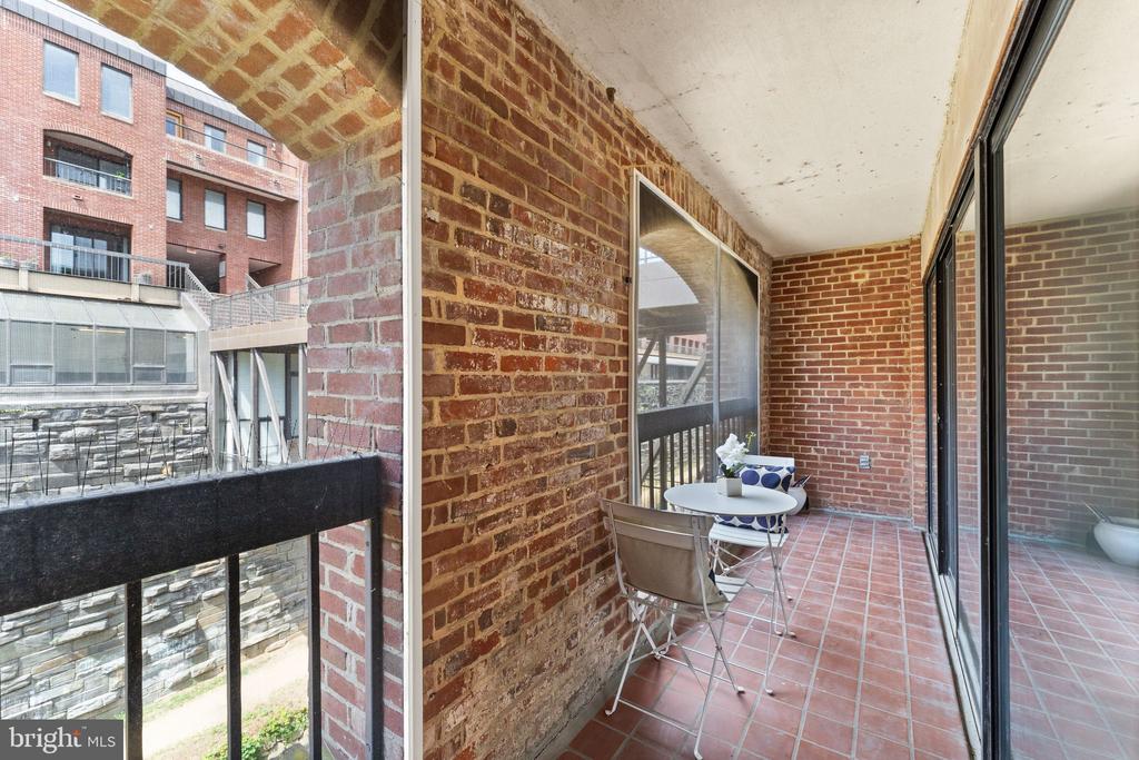 3225 Grace St NW #109